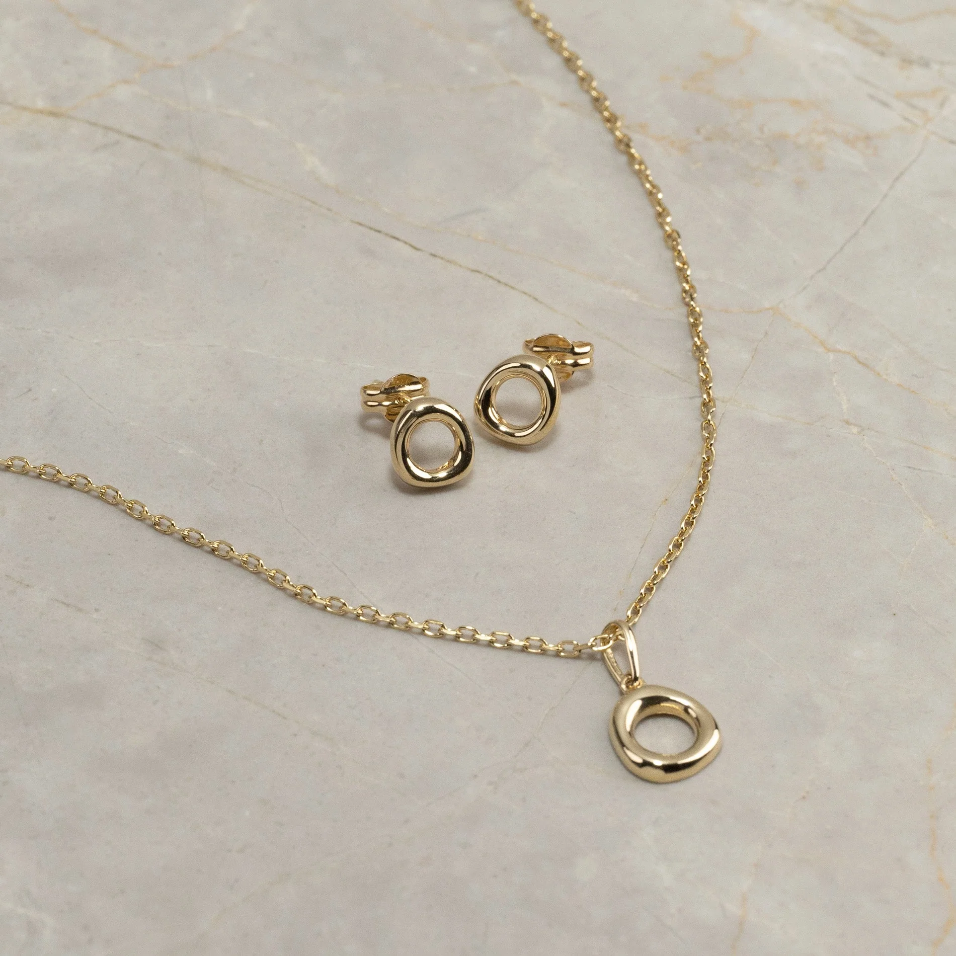 OLEA SOLID GOLD PENDANT - Image 9