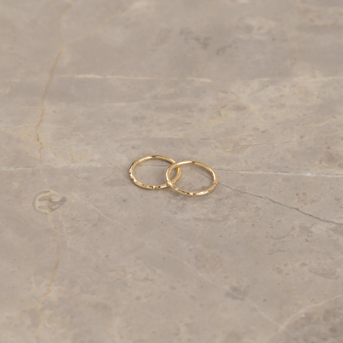 OLIVIA SOLID GOLD CREOL EARRING - Image 3