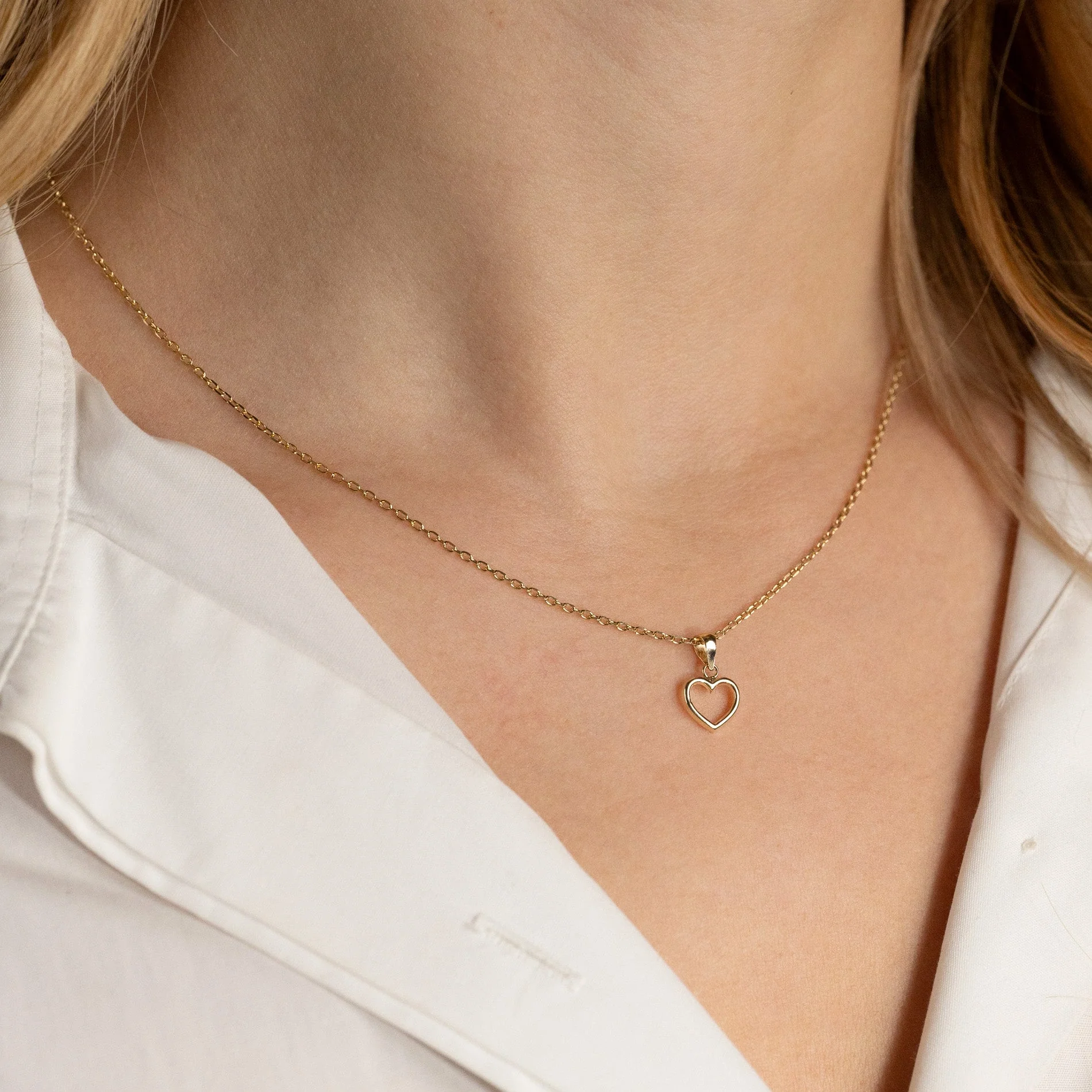 OPEN HEART SOLID GOLD PENDANT - Image 5