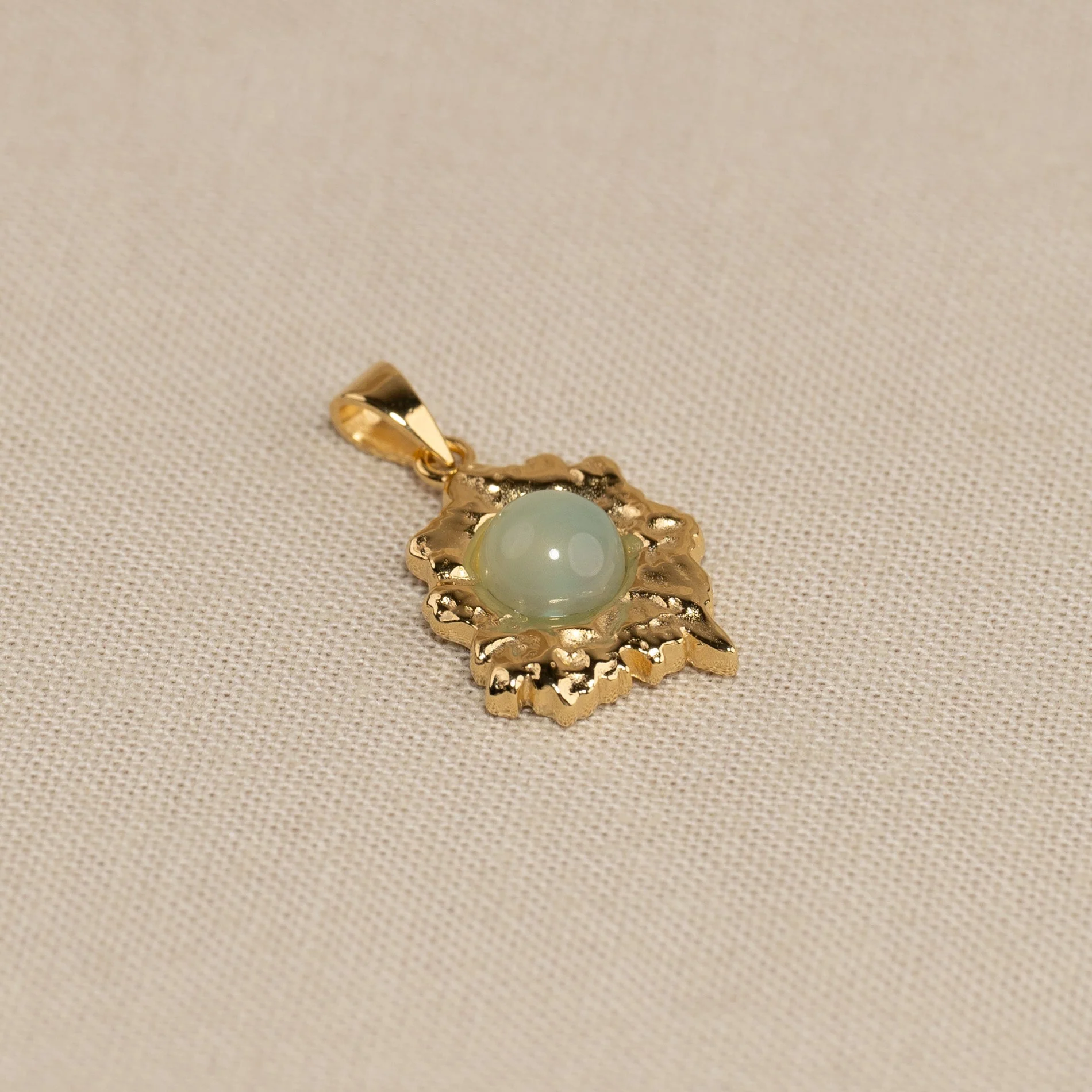 OPHELIA AQUA GOLDEN PENDANT - Image 4
