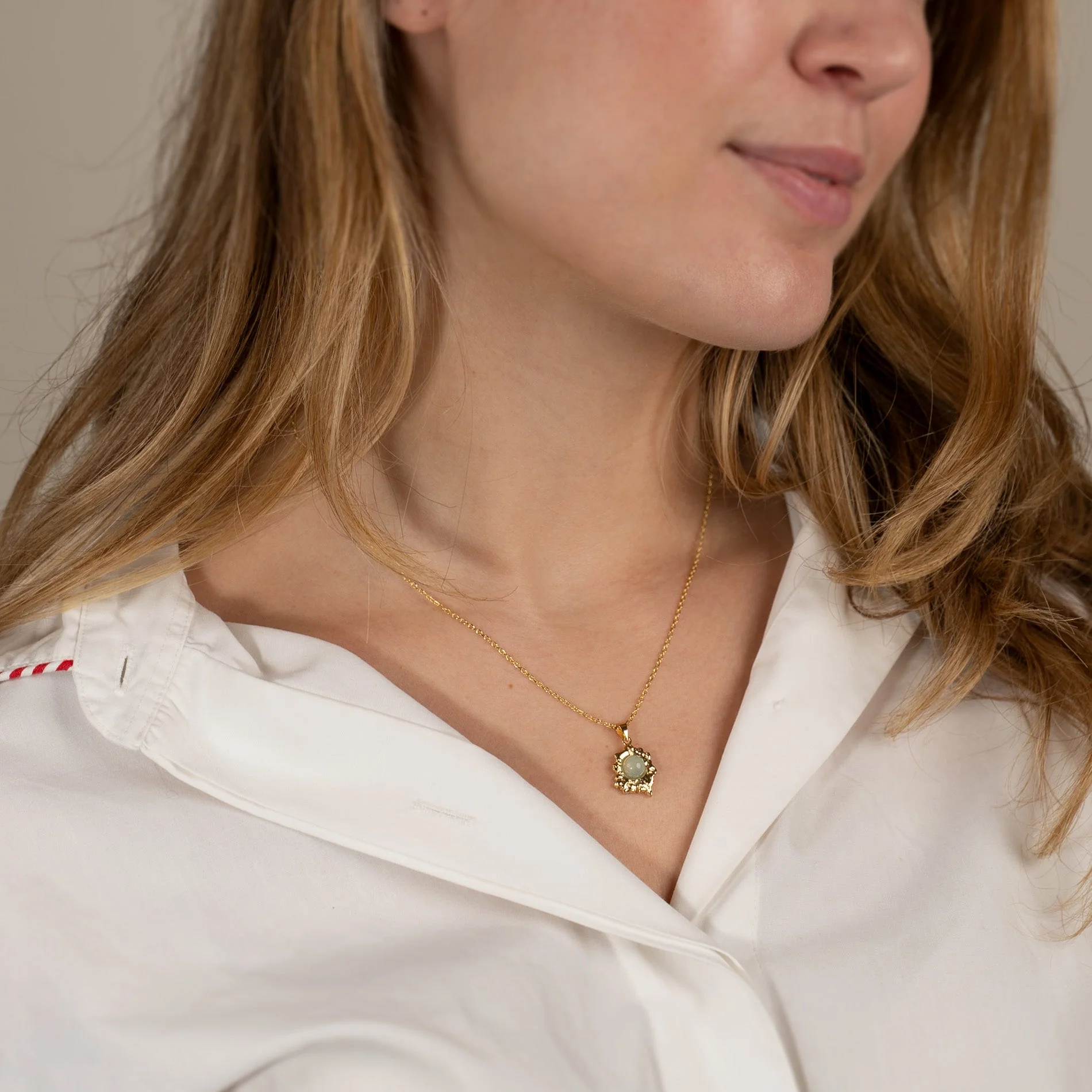 OPHELIA AQUA GOLDEN PENDANT - Image 5
