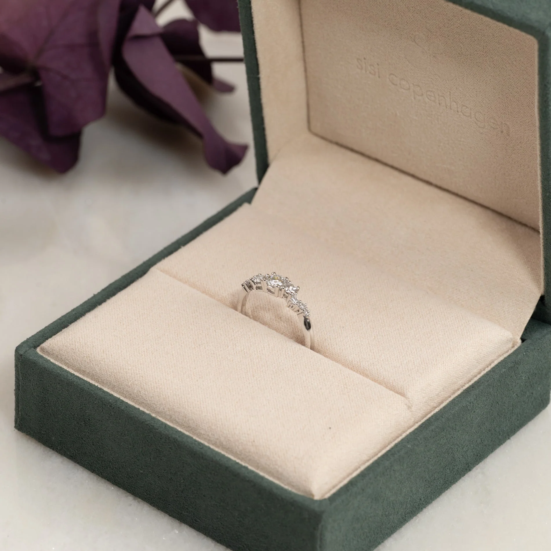ORGANIC CLUSTER LAB-DIAMOND RING - 0.5ct - WG - Image 12
