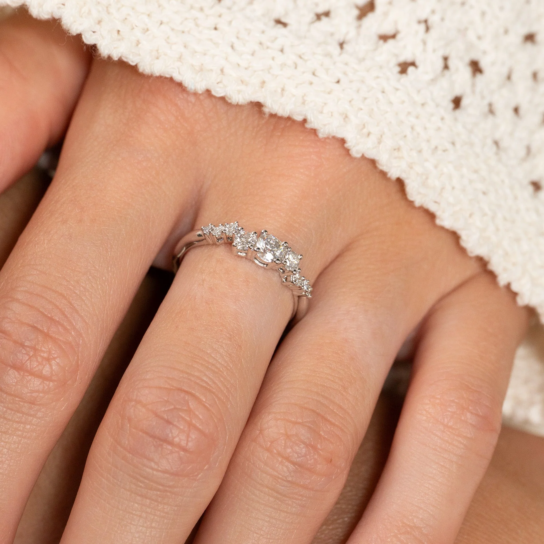 ORGANIC CLUSTER LAB-DIAMOND RING - 0.5ct - WG - Image 2