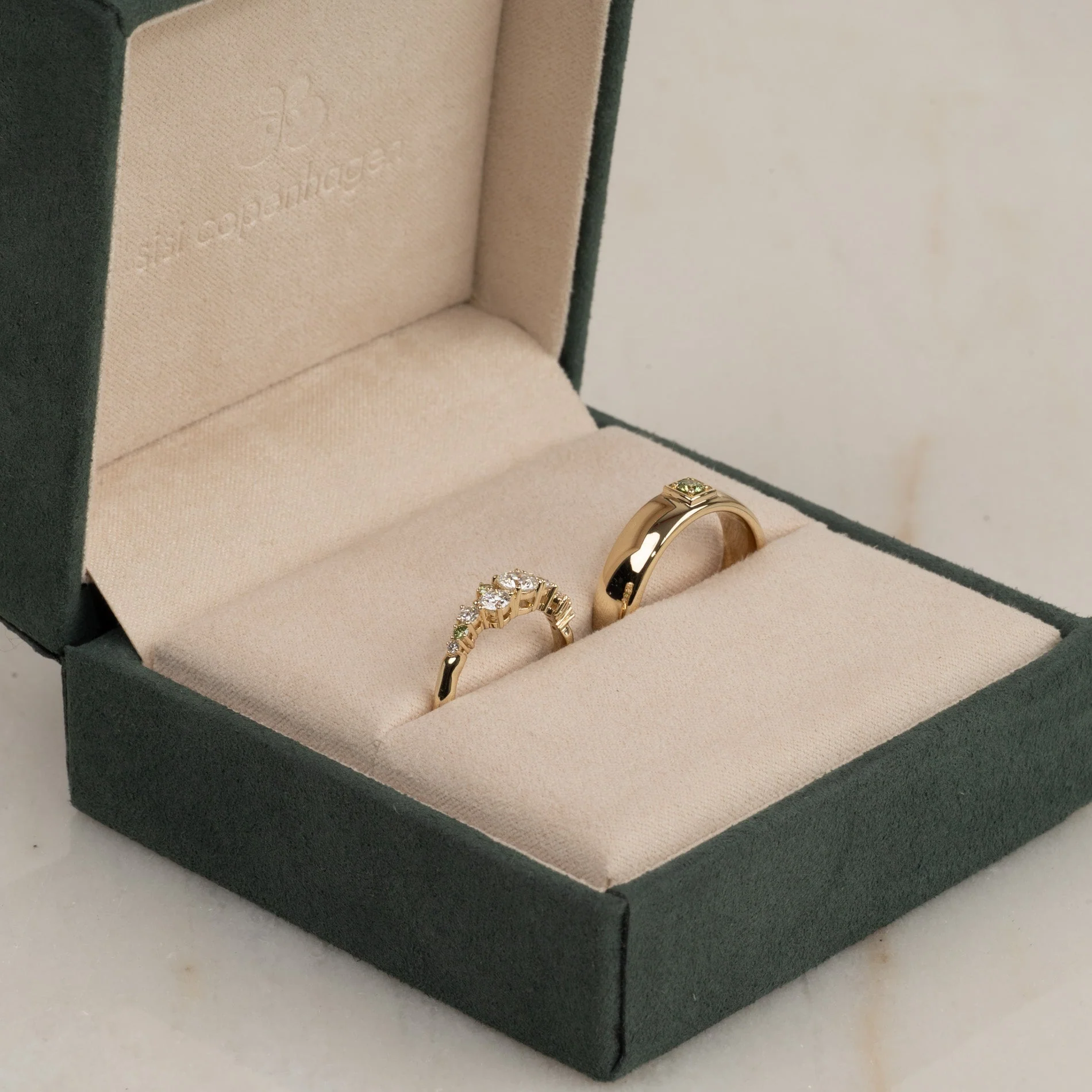 ORGANIC CLUSTER OCEAN GREEN DIAMOND RING - 0.75ct - Image 3