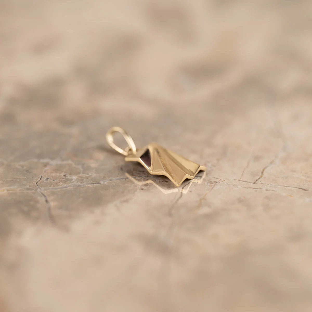 ORIANA SOLID GOLD PENDANT - Image 3