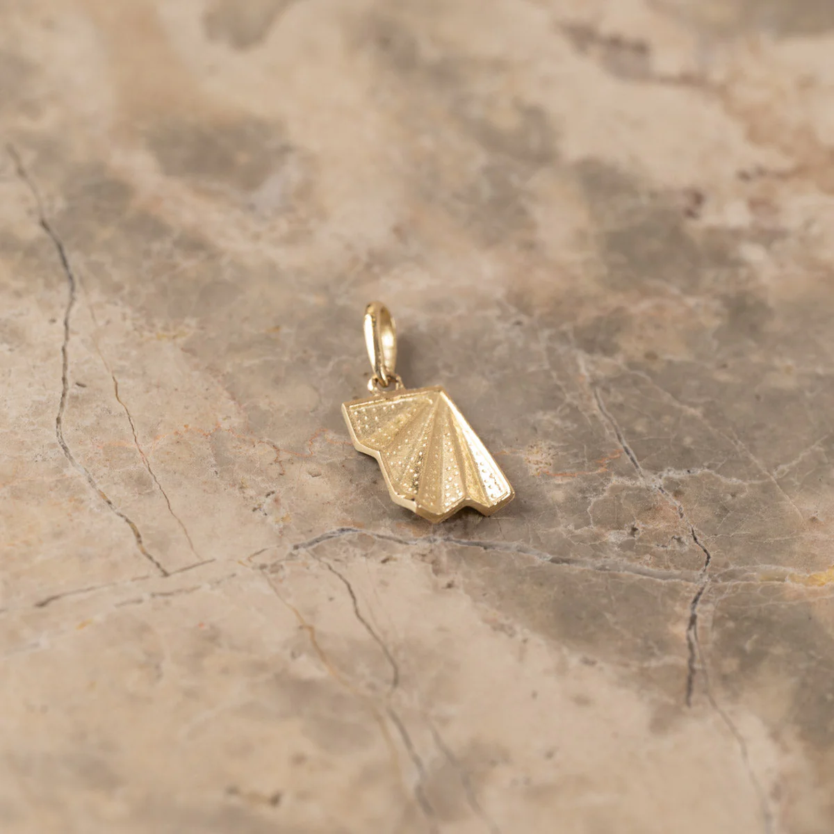 ORIANA SOLID GOLD PENDANT - Image 5