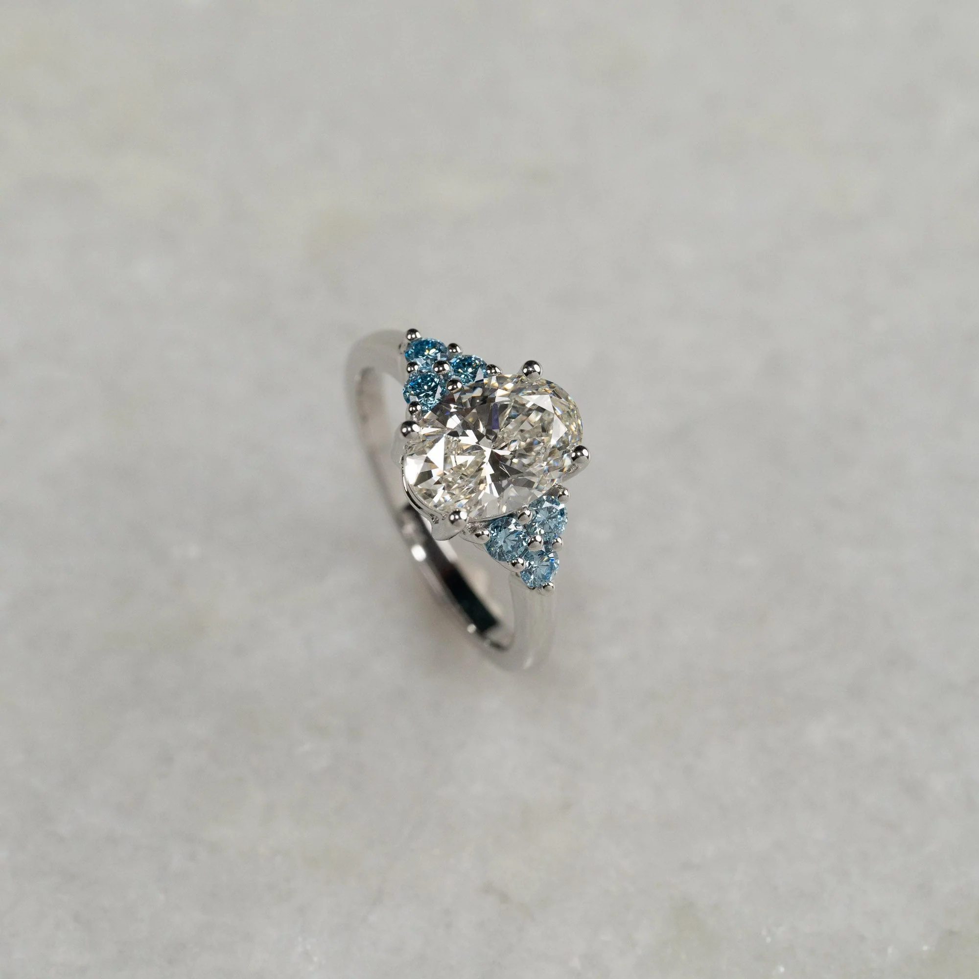 OVAL & BLUE SIDESTONE DIAMOND RING - 2.3ct - Image 2