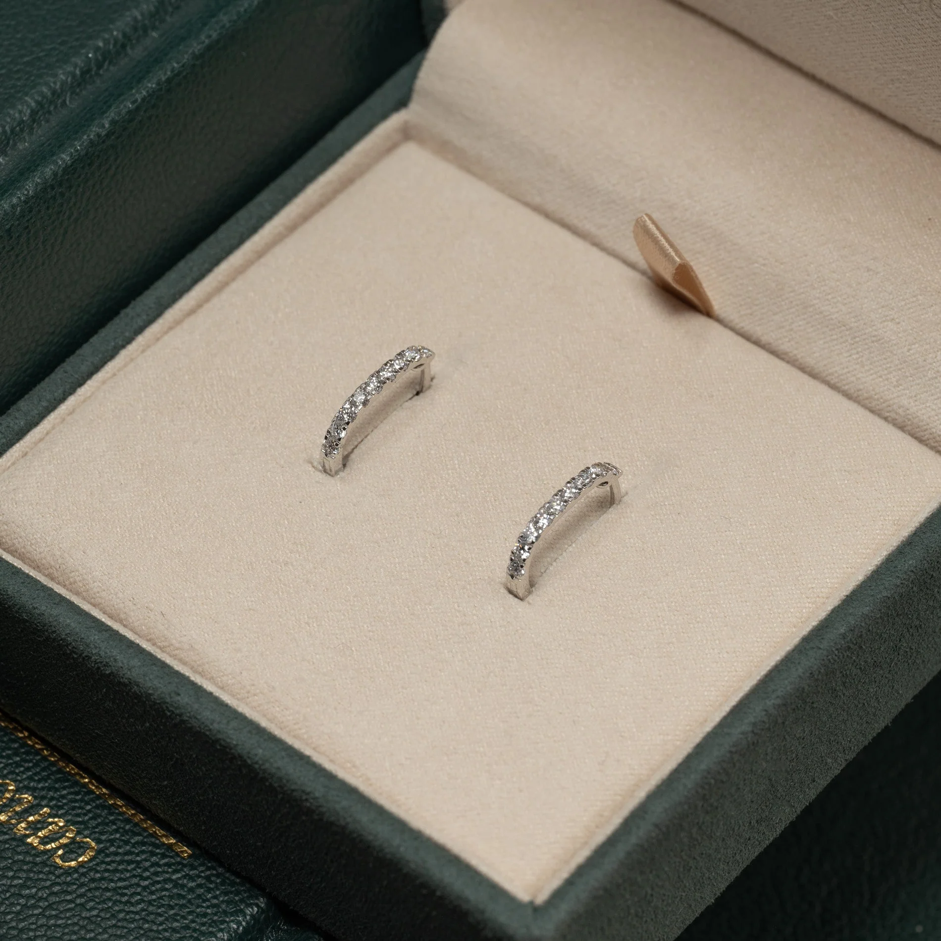 OVAL LAB-DIAMOND CREOL EARRING - 0.45ct - WG - Image 7