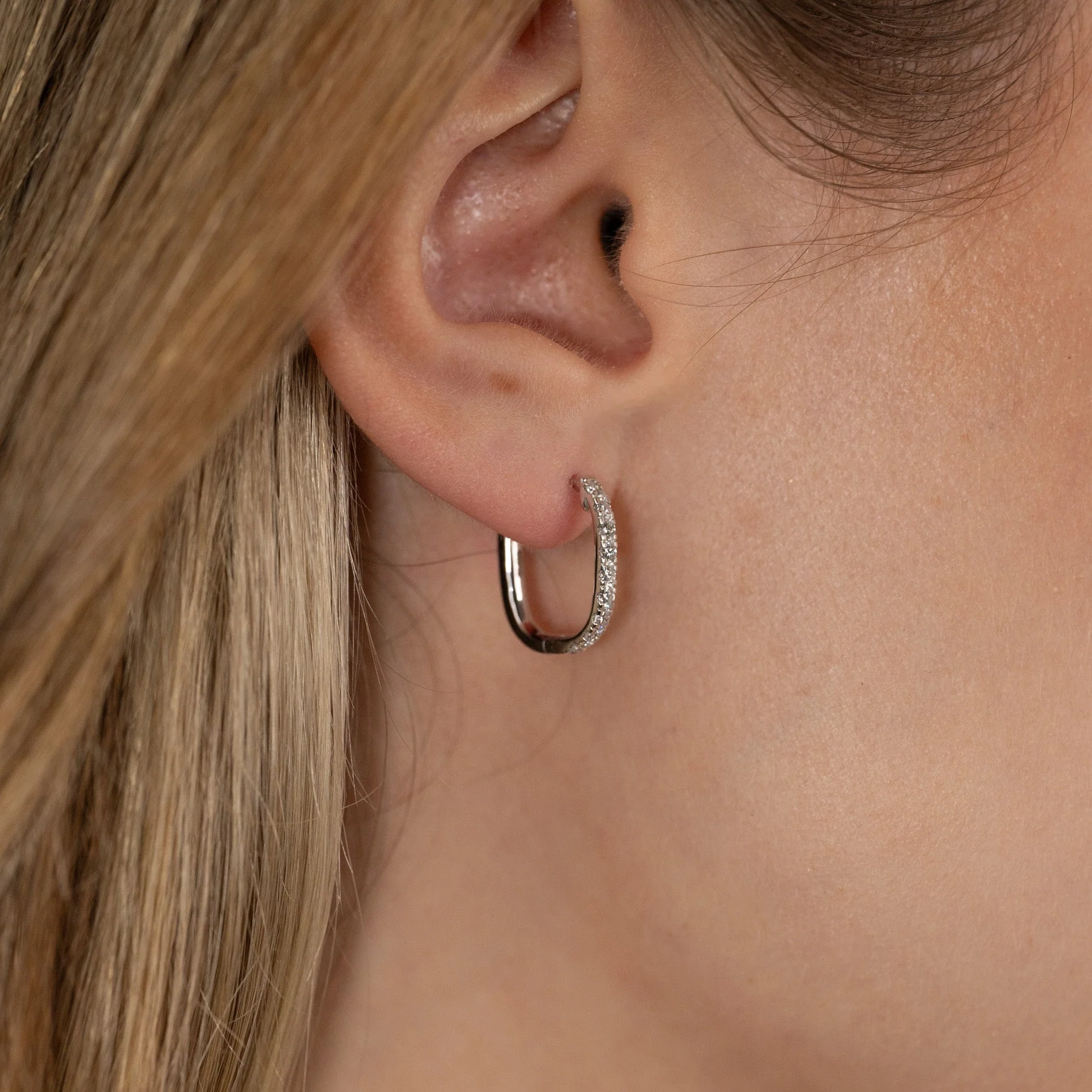 OVAL LAB-DIAMOND CREOL EARRING - 0.45ct - WG - Image 8