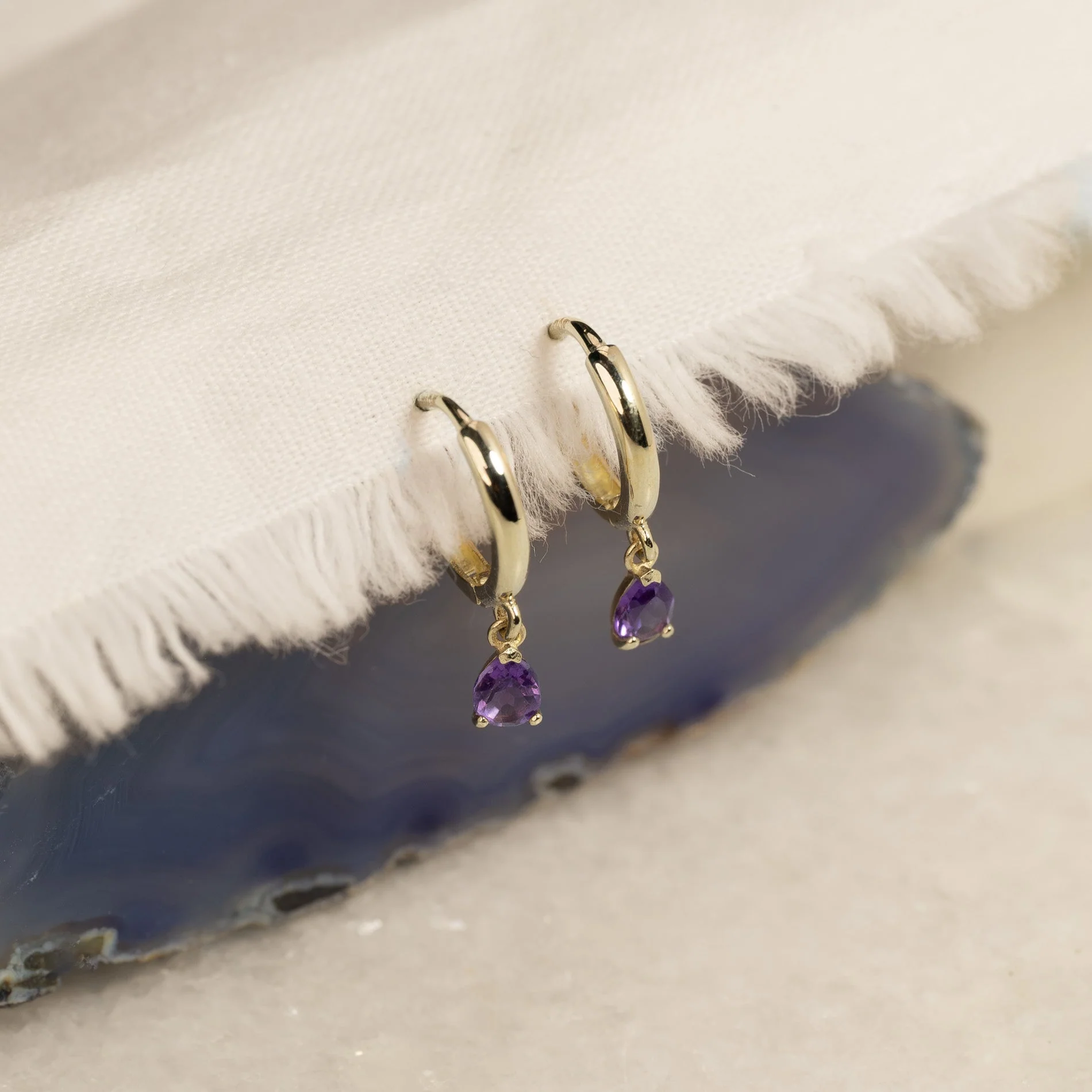 PAULA PURPLE AMETHYST SOLID GOLD EARRING - Image 2