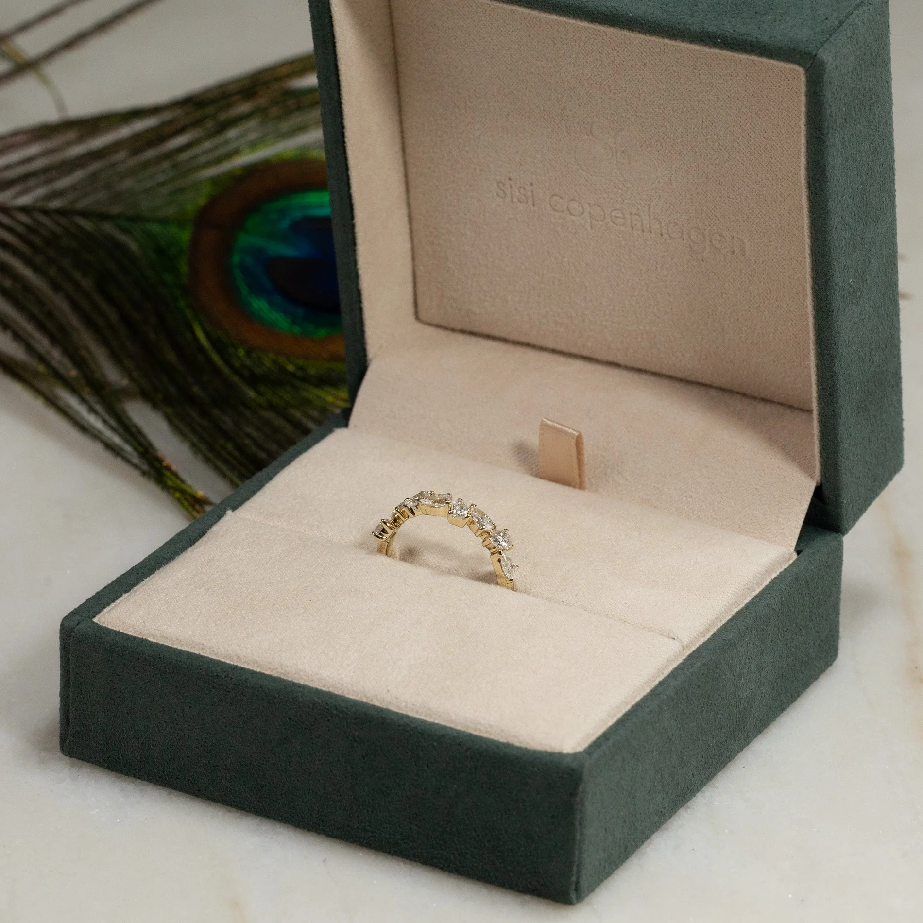 PEAR-CUT CLUSTER ALLIANCE LAB-DIAMOND RING - 1.2ct - YG - Image 11