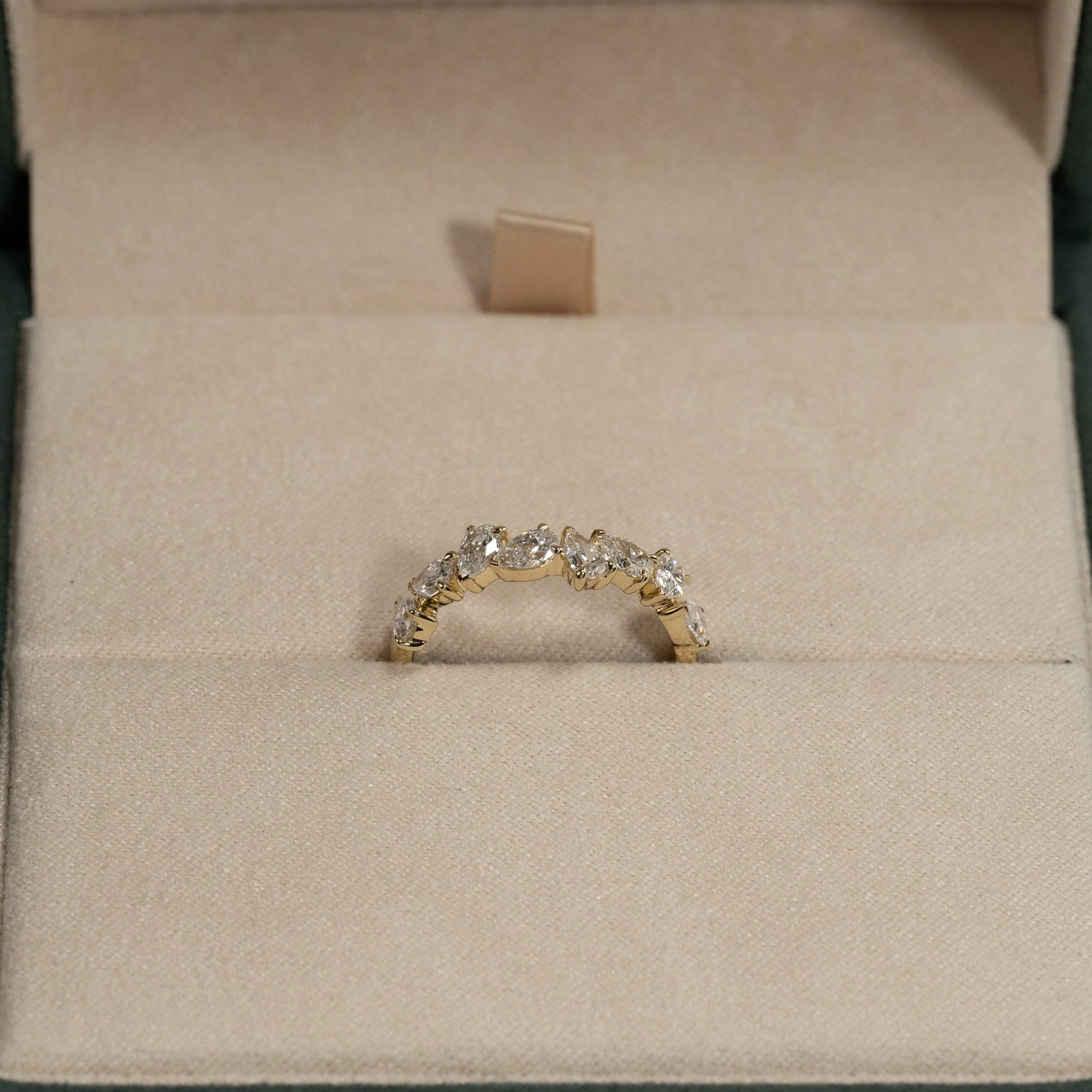 PEAR-CUT CLUSTER ALLIANCE LAB-DIAMOND RING - 1.2ct - YG - Image 13