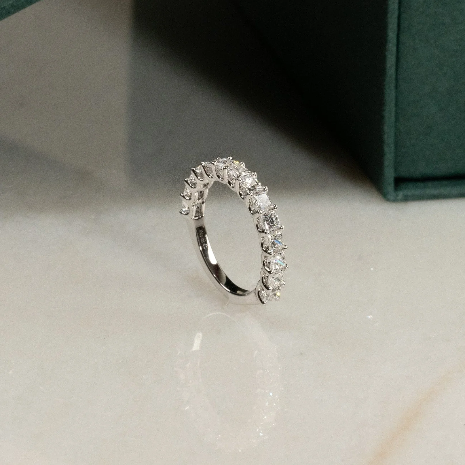 PRINCESS-CUT HALF-ALLIANCE DIAMOND RING - Image 6