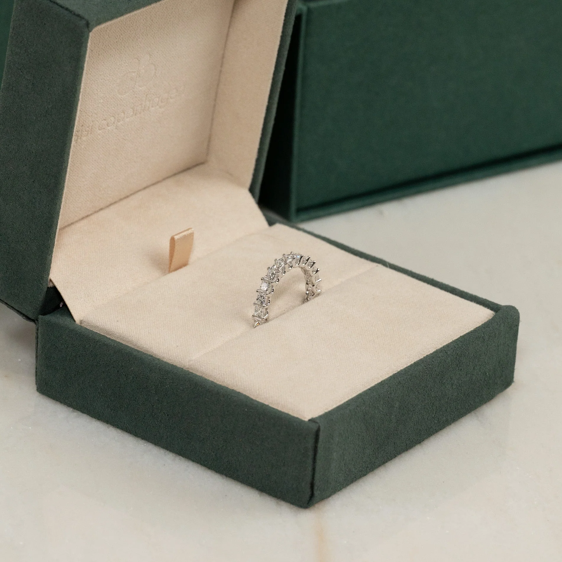 PRINCESS-CUT HALF-ALLIANCE LAB-DIAMOND RING - 1.5ct - WG - Image 4