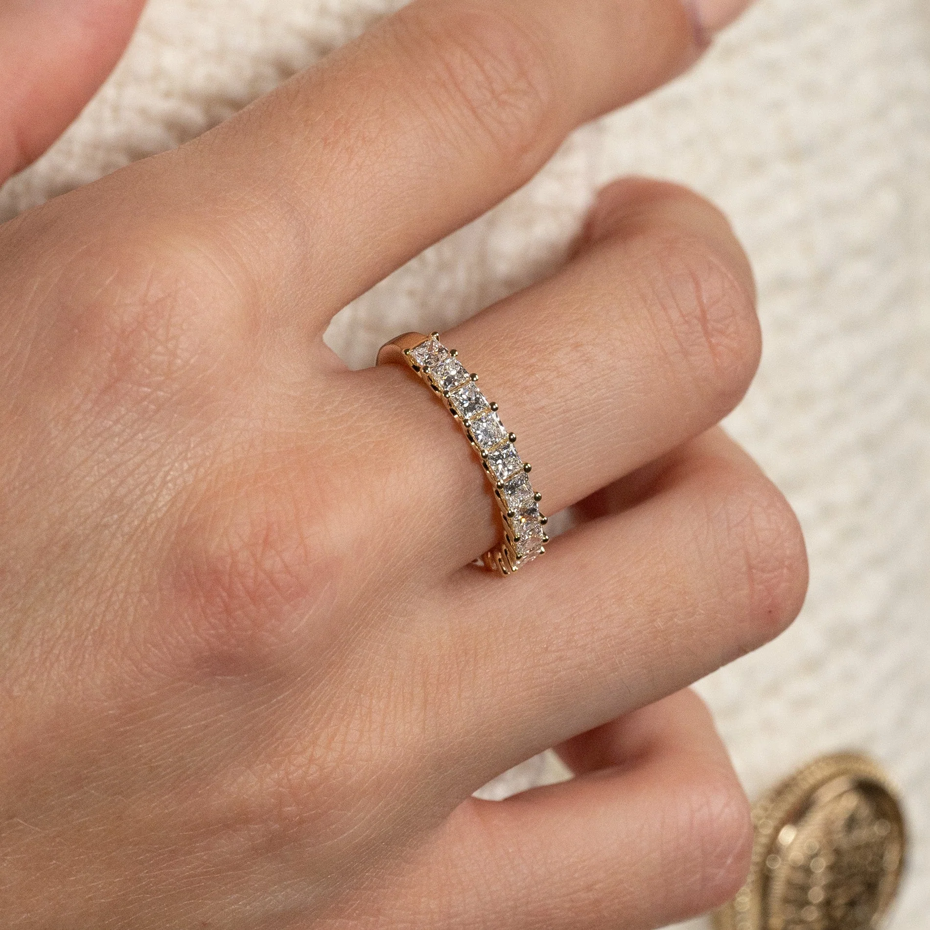 PRINCESS-CUT HALF-ALLIANCE LAB-DIAMOND RING - 1.5ct - YG - Image 2