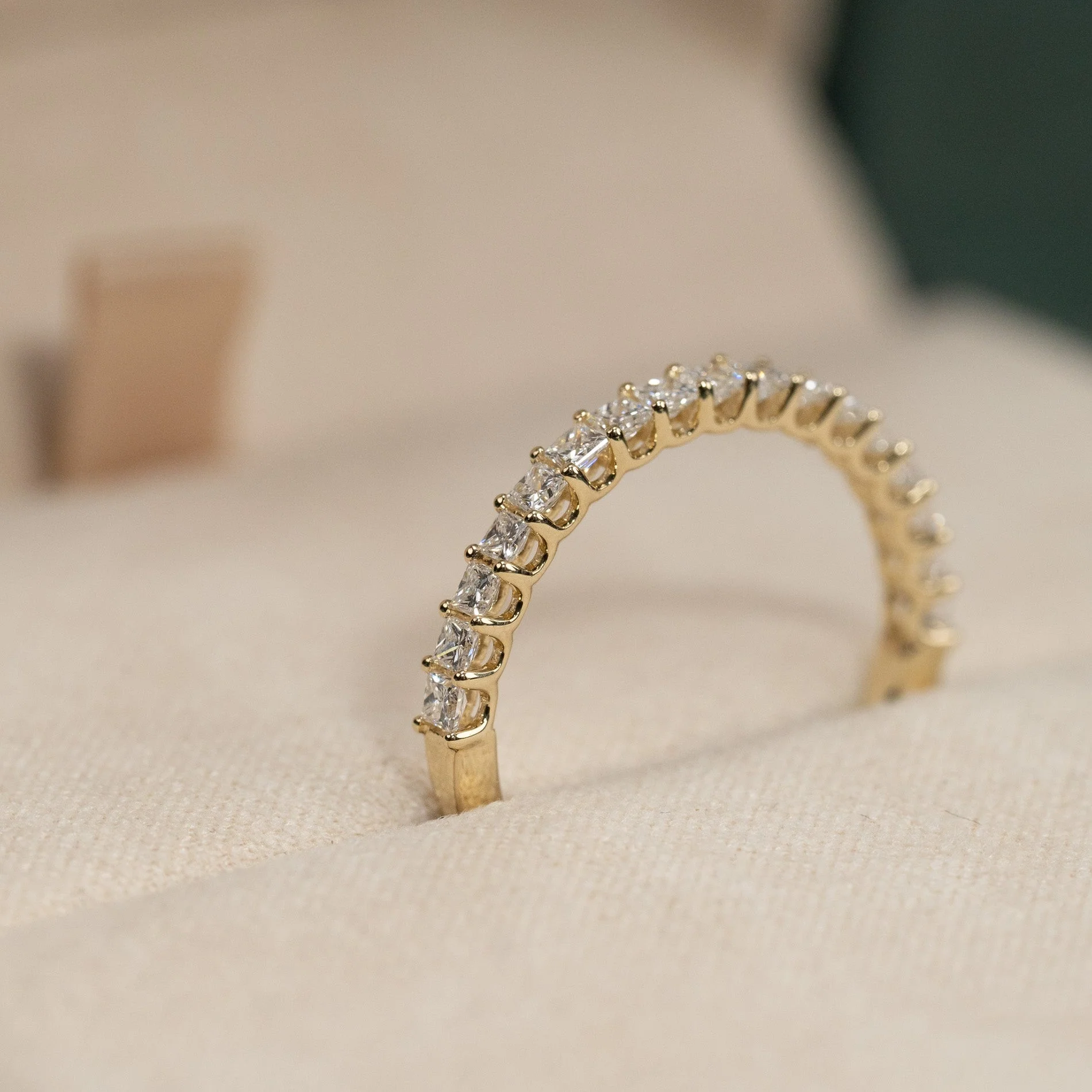 PRINCESS-CUT HALF-ALLIANCE LAB-DIAMOND RING 0.5ct - YG - Image 4