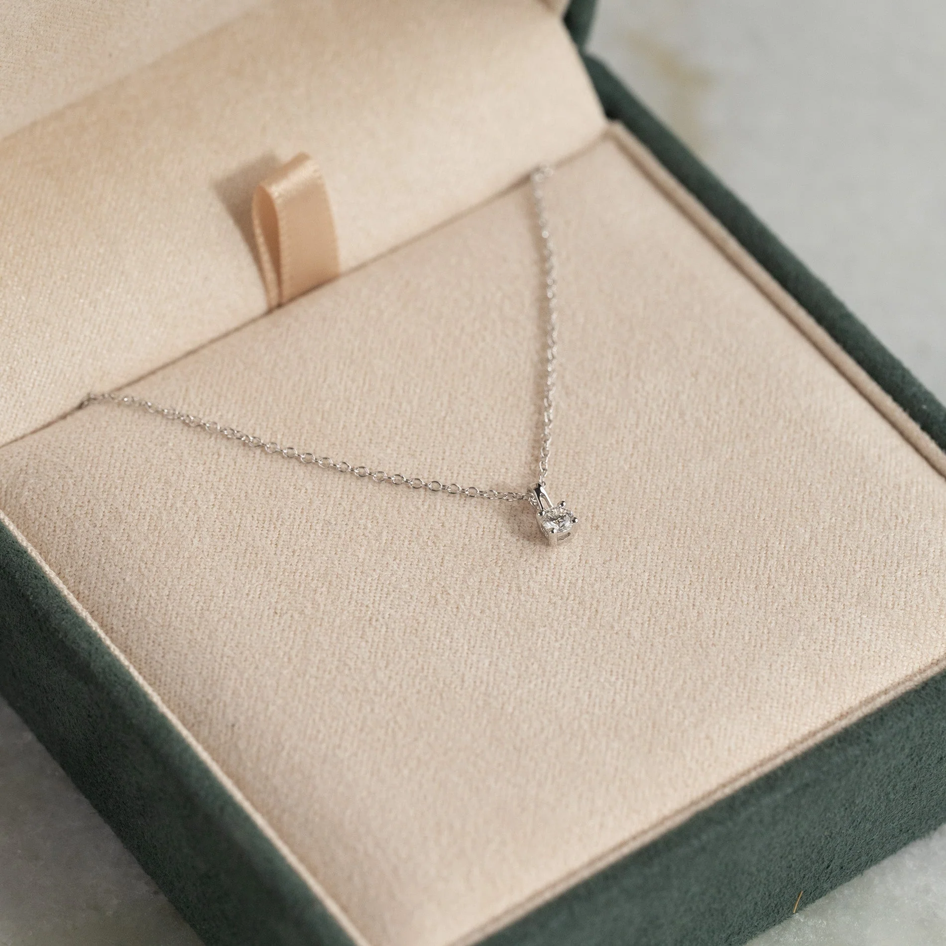 PRONG SOLITAIRE LAB-DIAMOND PENDANT - 0.1ct - WG - Image 4