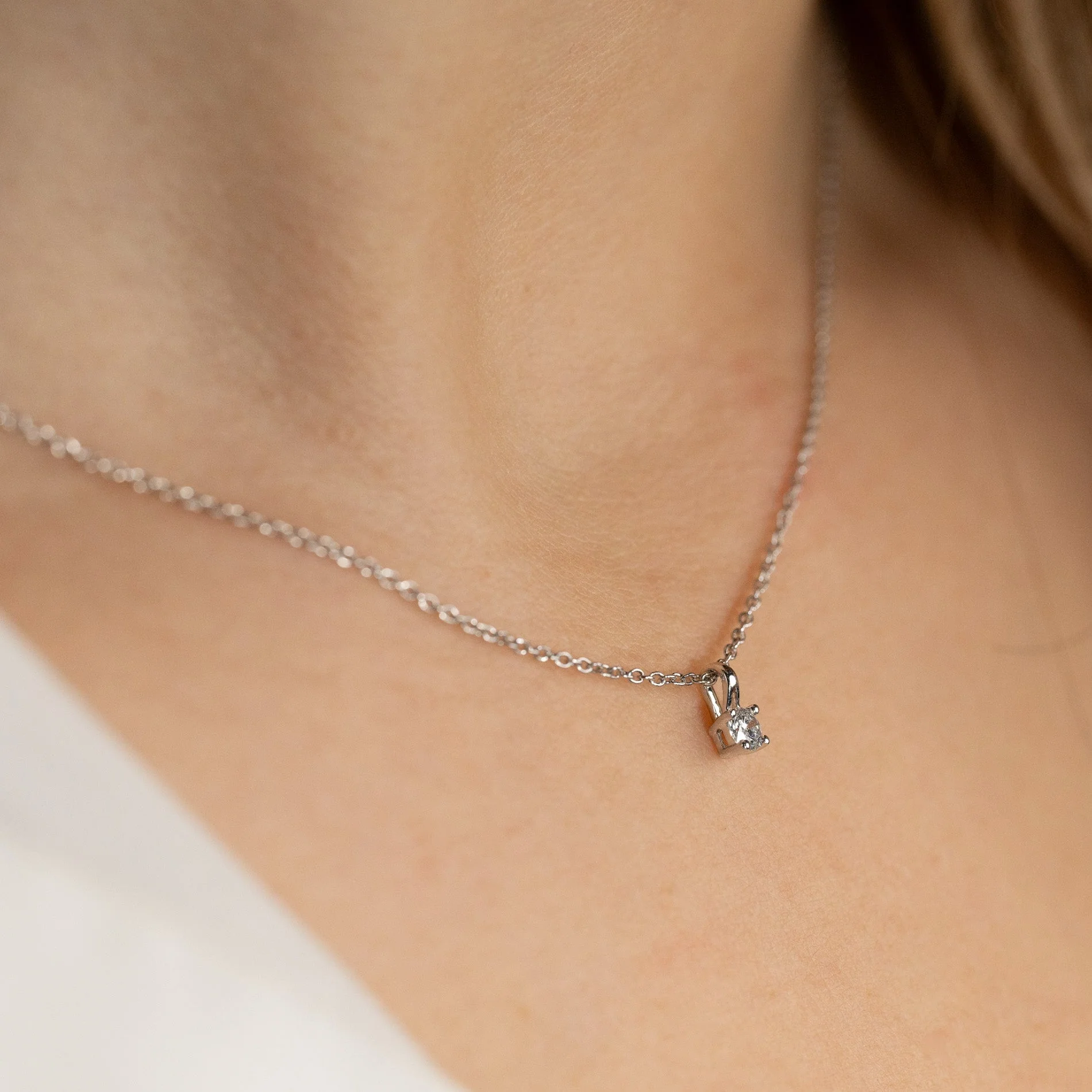 PRONG SOLITAIRE LAB-DIAMOND PENDANT - 0.1ct - WG - Image 6