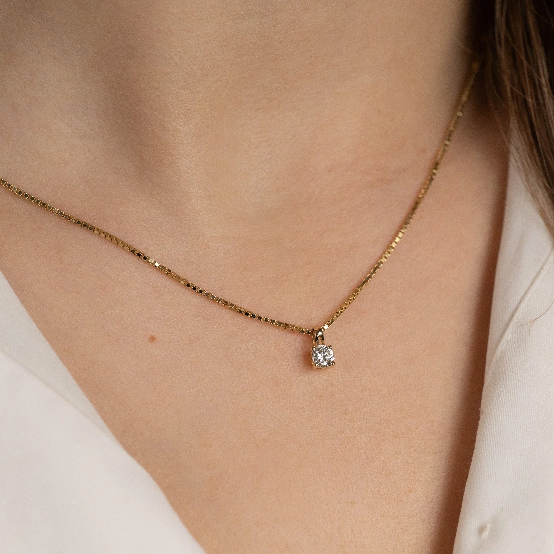 PRONG SOLITAIRE LAB-DIAMOND PENDANT - 0.25ct - YG - Image 2
