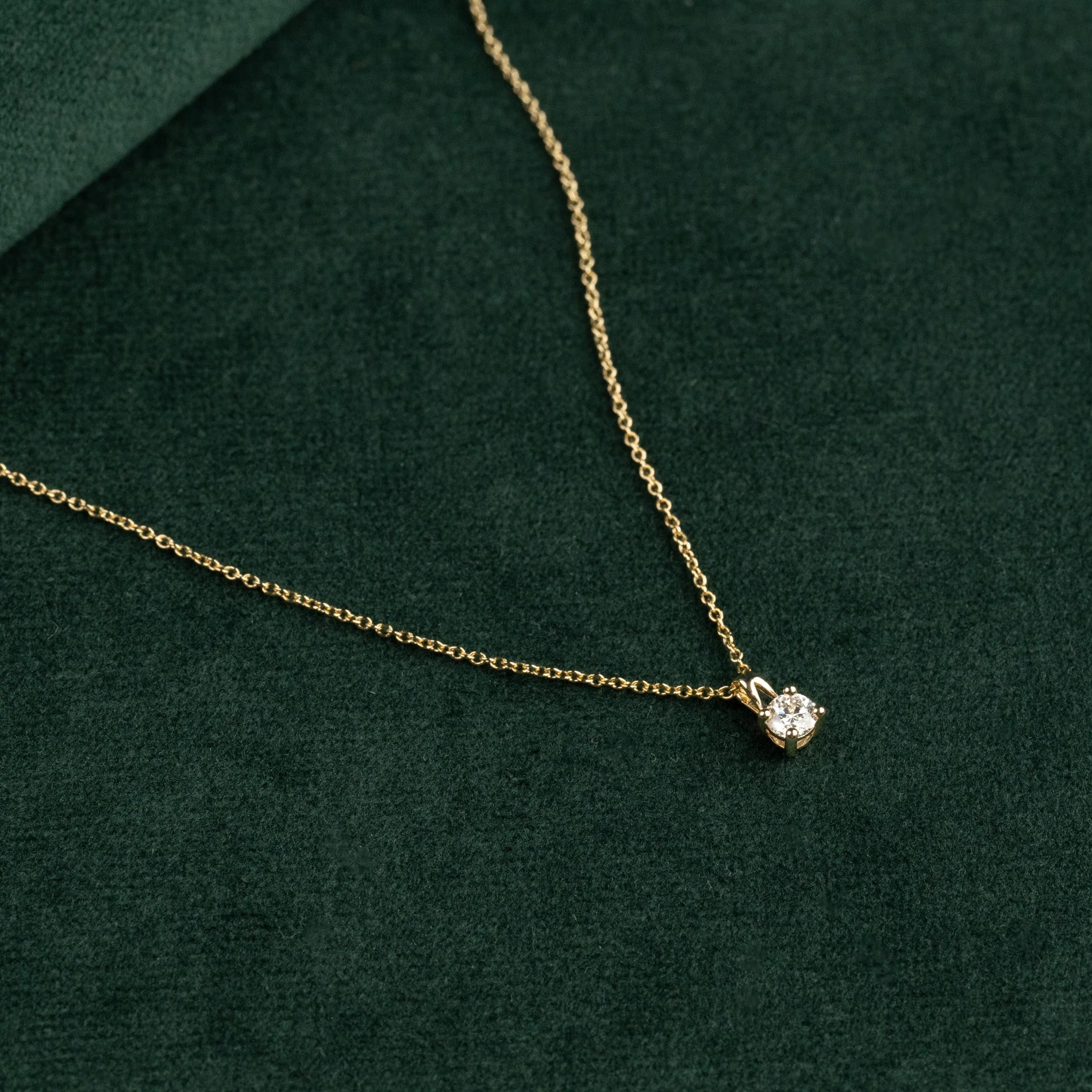 PRONG SOLITAIRE LAB-DIAMOND PENDANT - 0.25ct - YG - Image 4