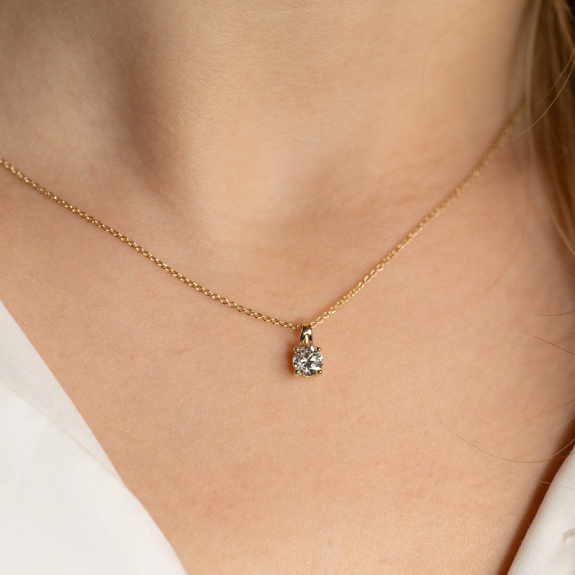PRONG SOLITAIRE LAB-DIAMOND PENDANT - 0.5ct - YG - Image 3