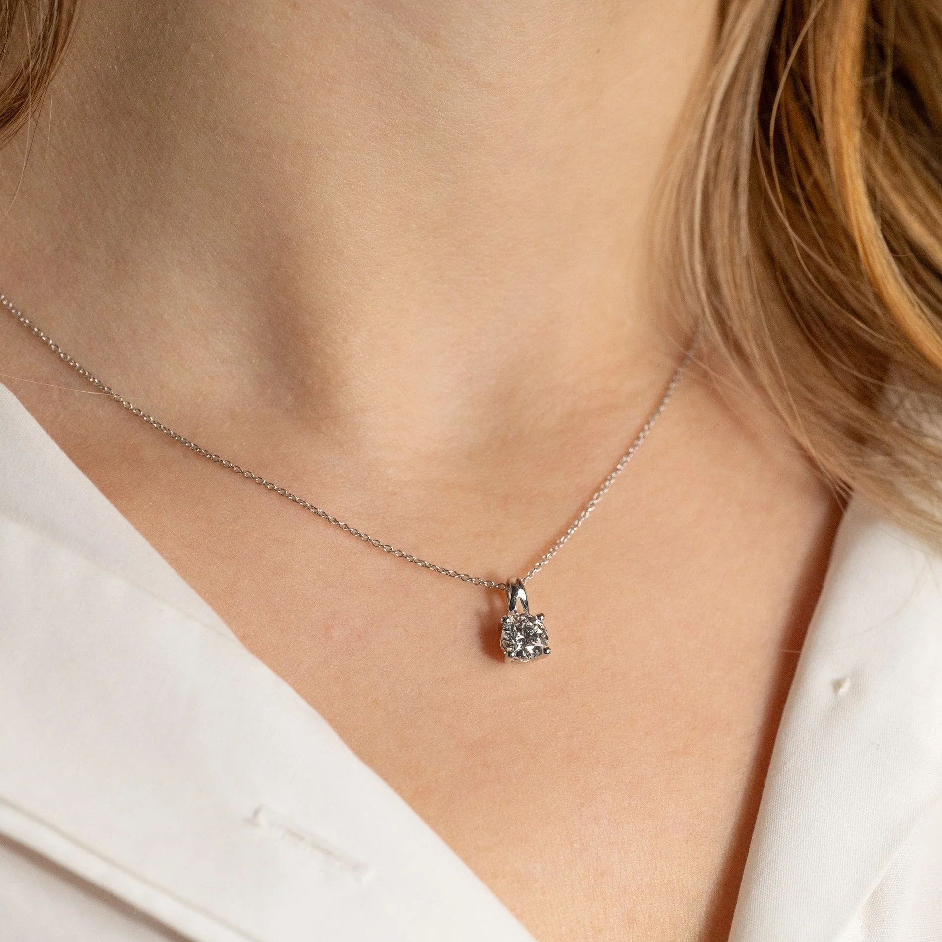 PRONG SOLITAIRE LAB-DIAMOND PENDANT - 1.0ct - WG - Image 6
