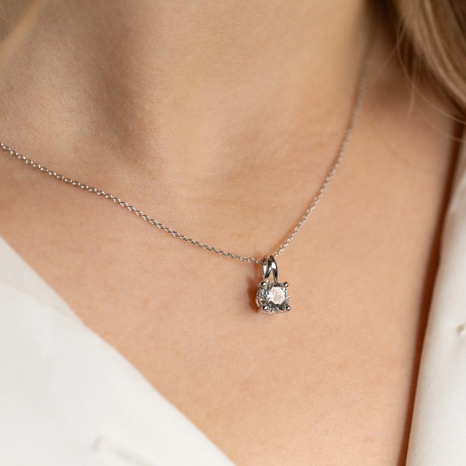 PRONG SOLITAIRE LAB-DIAMOND PENDANT - 1.0ct - WG - Image 9