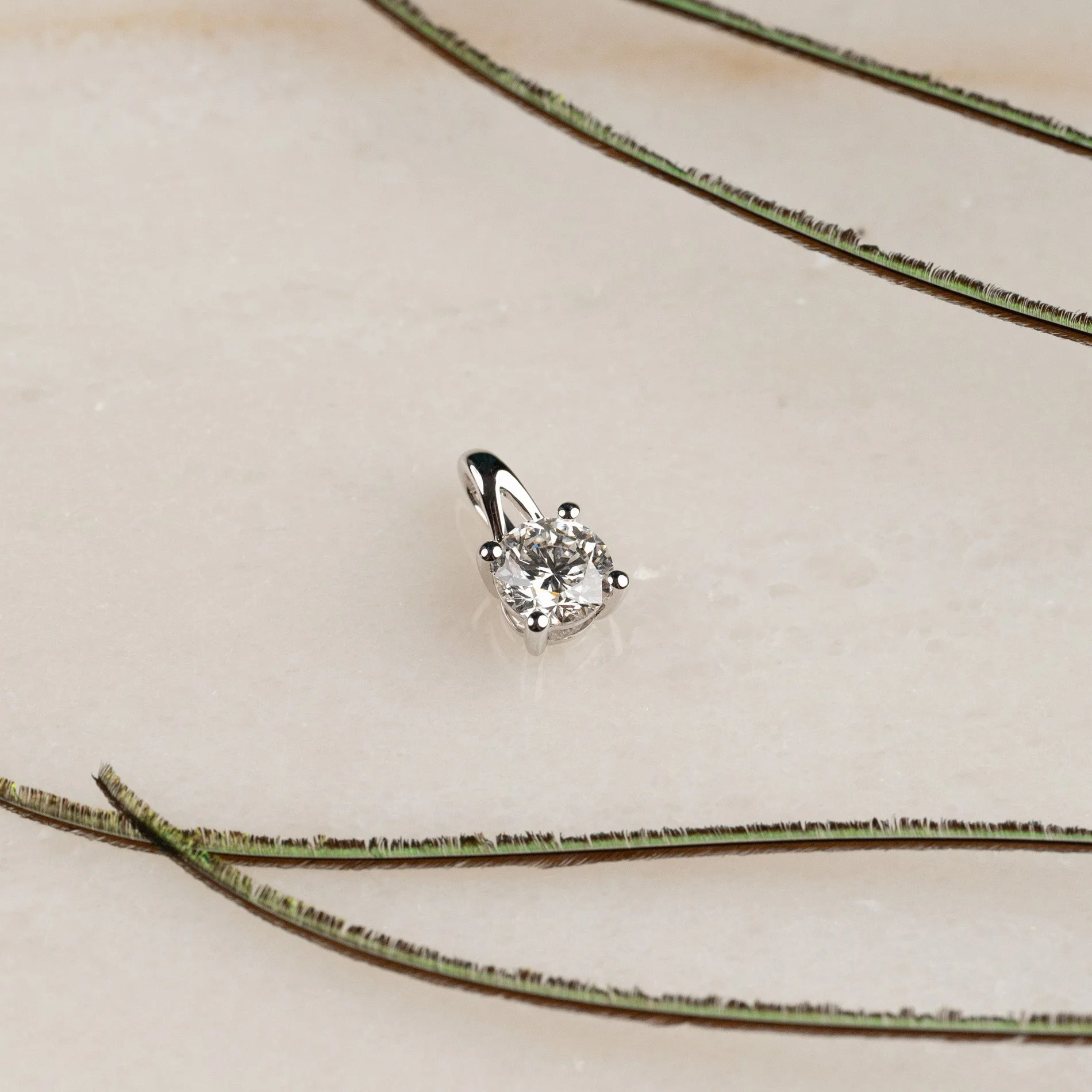 PRONG SOLITAIRE DIAMOND PENDANT - Image 4