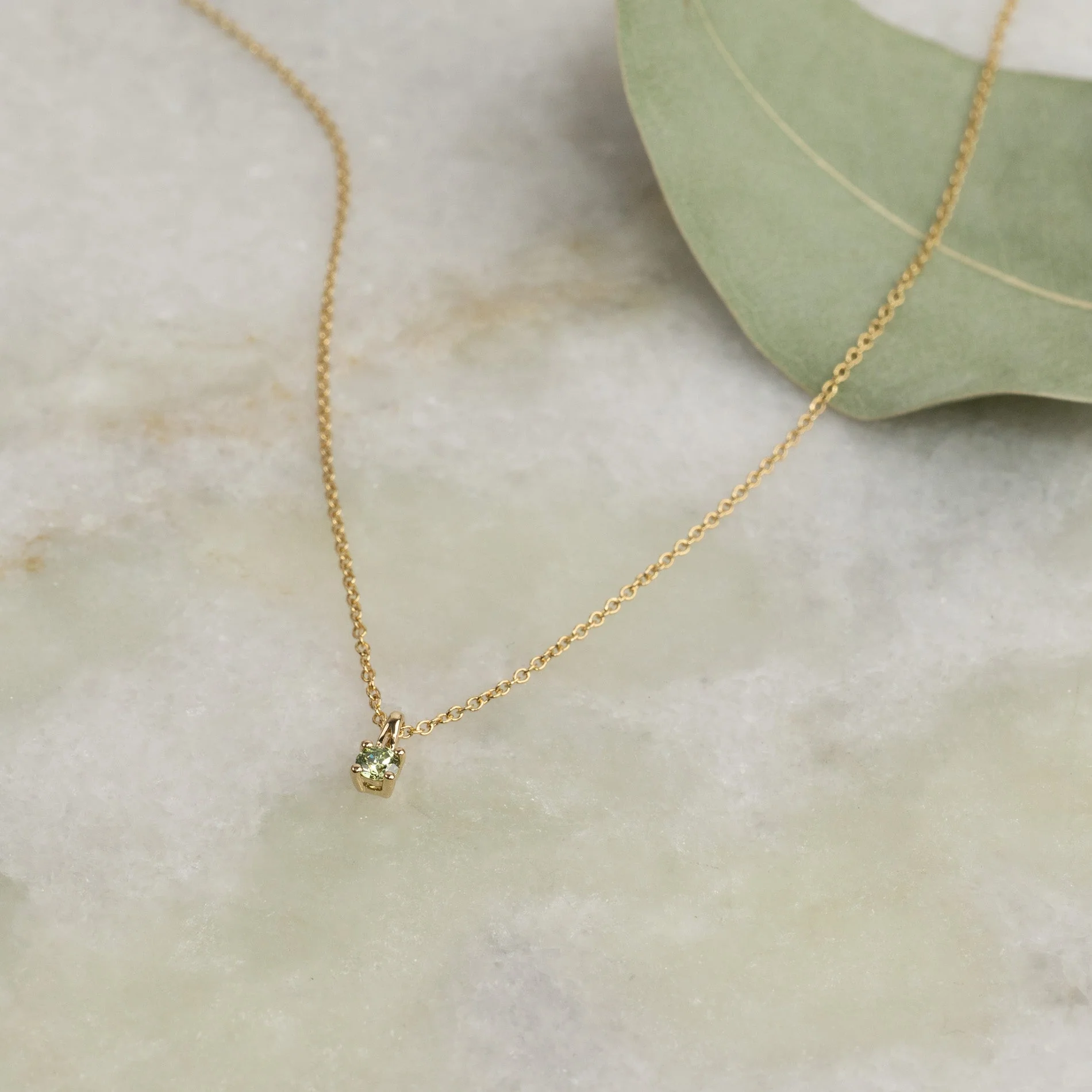 PRONG SOLITAIRE OCEAN GREEN LAB-DIAMOND PENDANT - 0.1ct - YG - Image 2