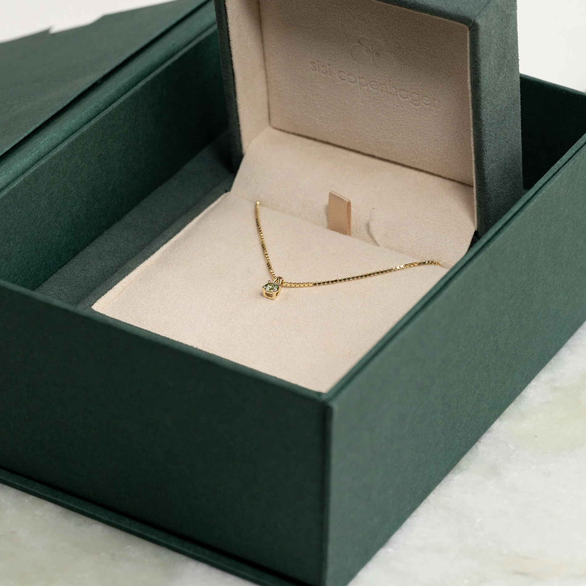 PRONG SOLITAIRE OCEAN GREEN LAB-DIAMOND PENDANT - 0.25ct - YG - Image 6
