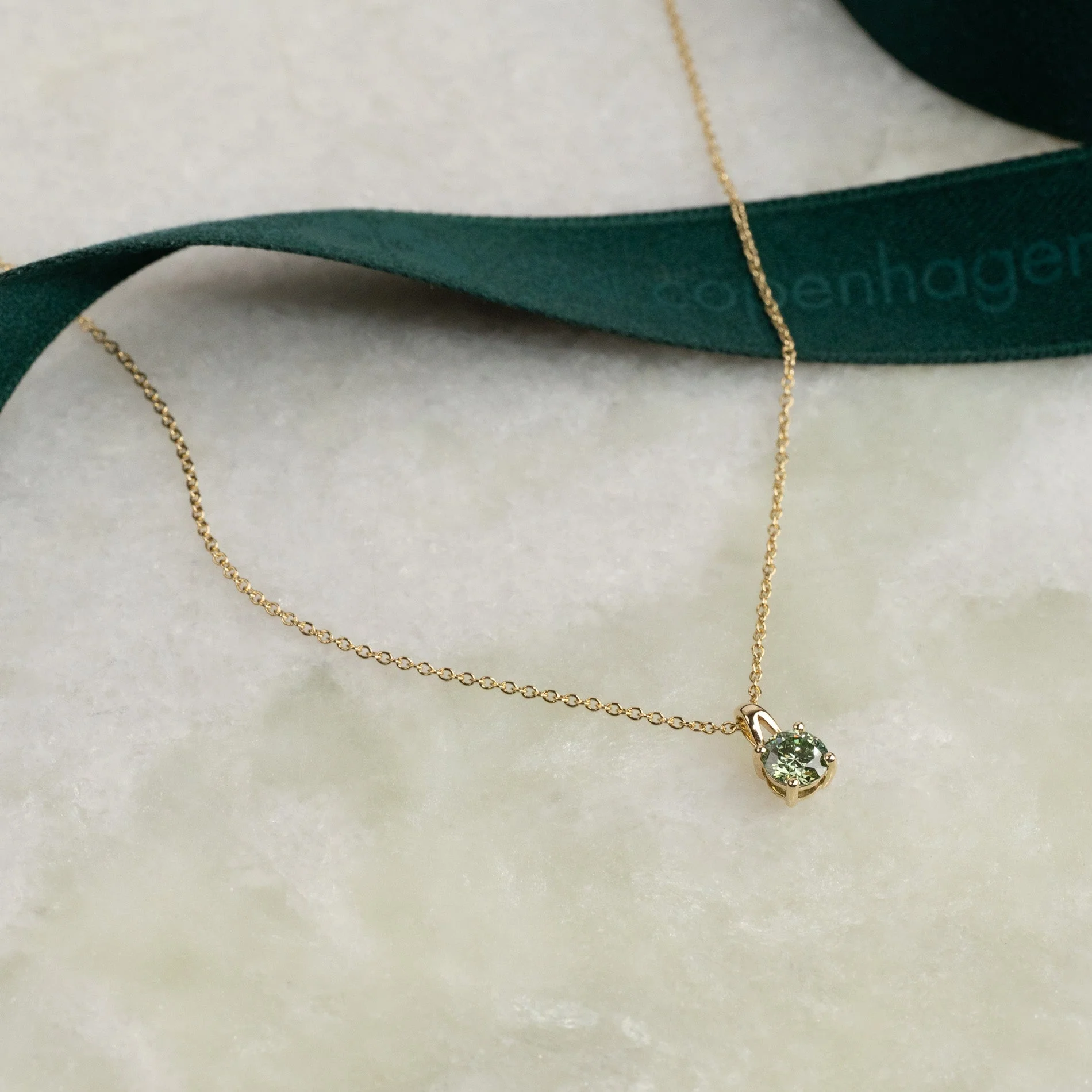 PRONG SOLITAIRE OCEAN GREEN LAB-DIAMOND PENDANT - 0.5ct - YG - Image 2