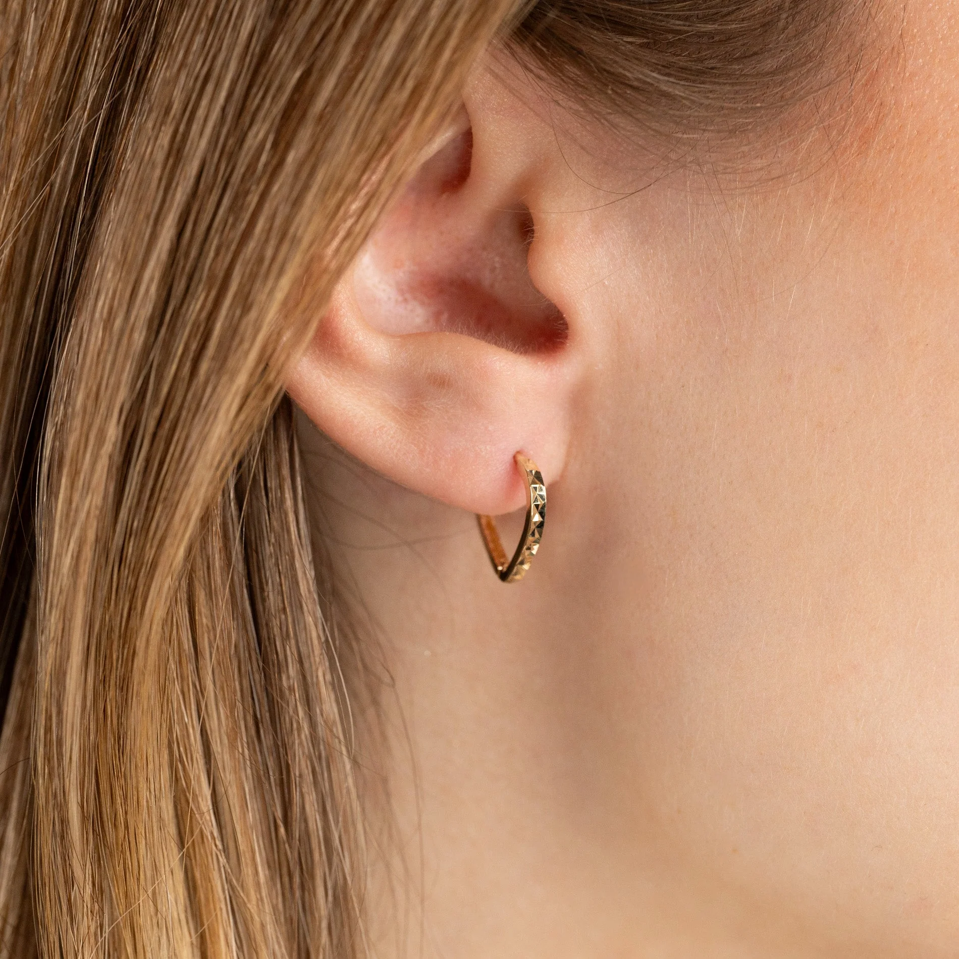 RAMONA SOLID GOLD HUGGIE EARRING - Image 2