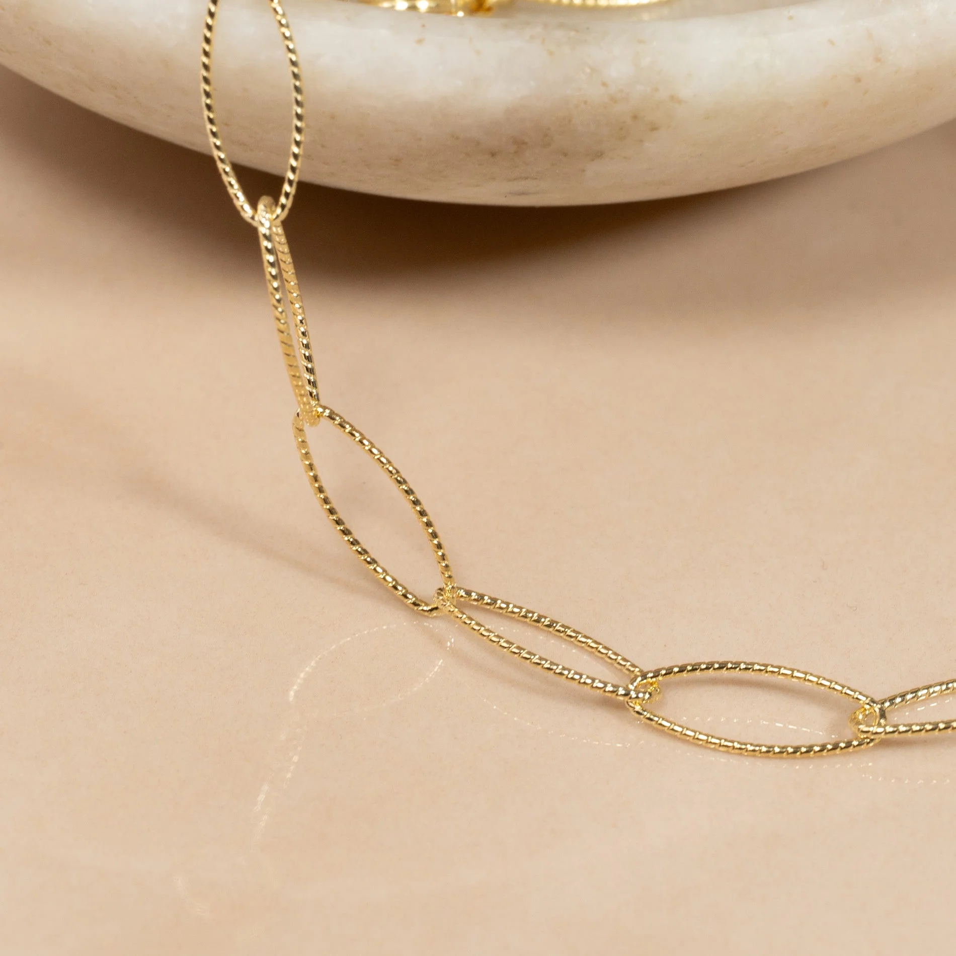 RAYA GOLDEN BRACELET - Image 5
