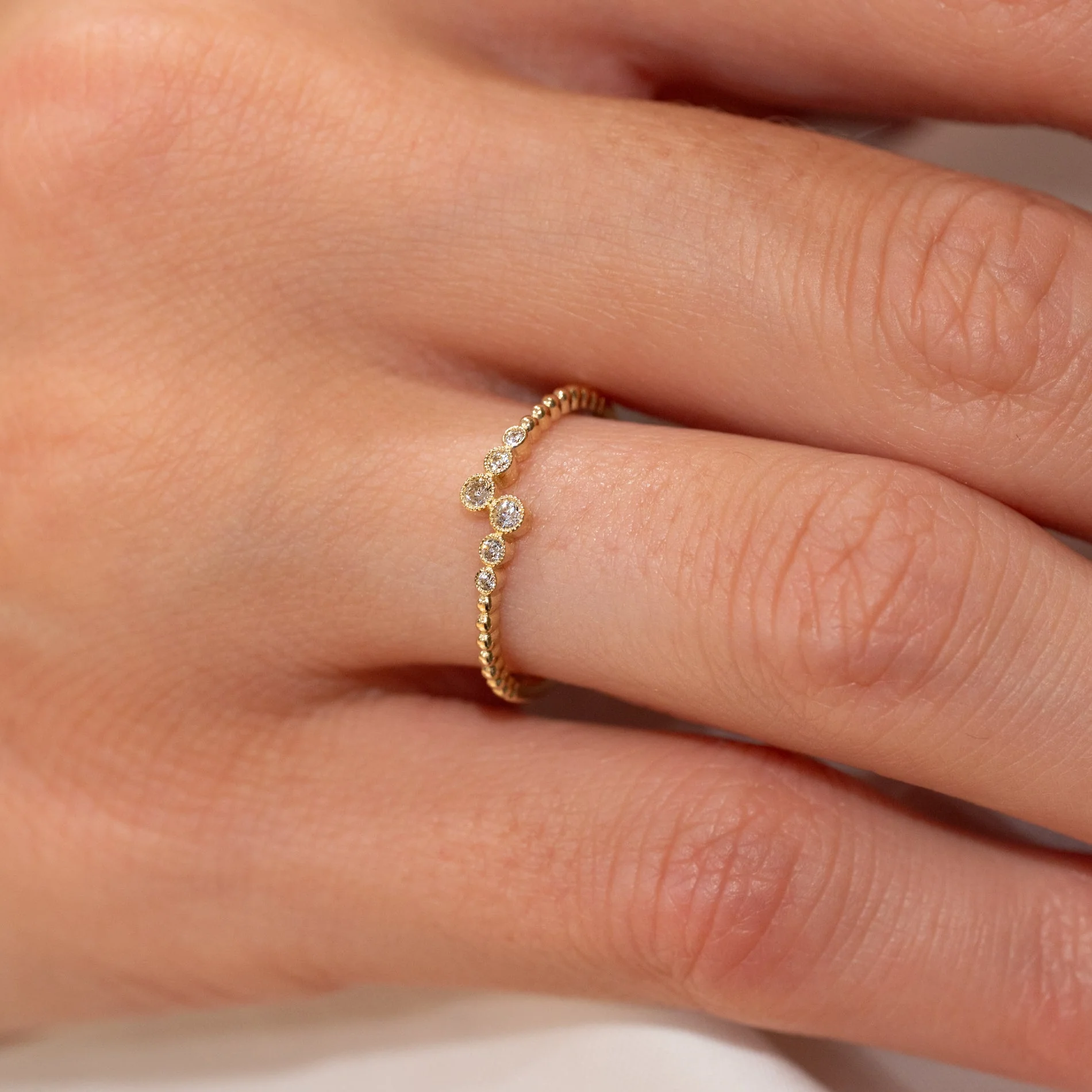 RINA CRYSTAL SOLID GOLD RING - Image 2