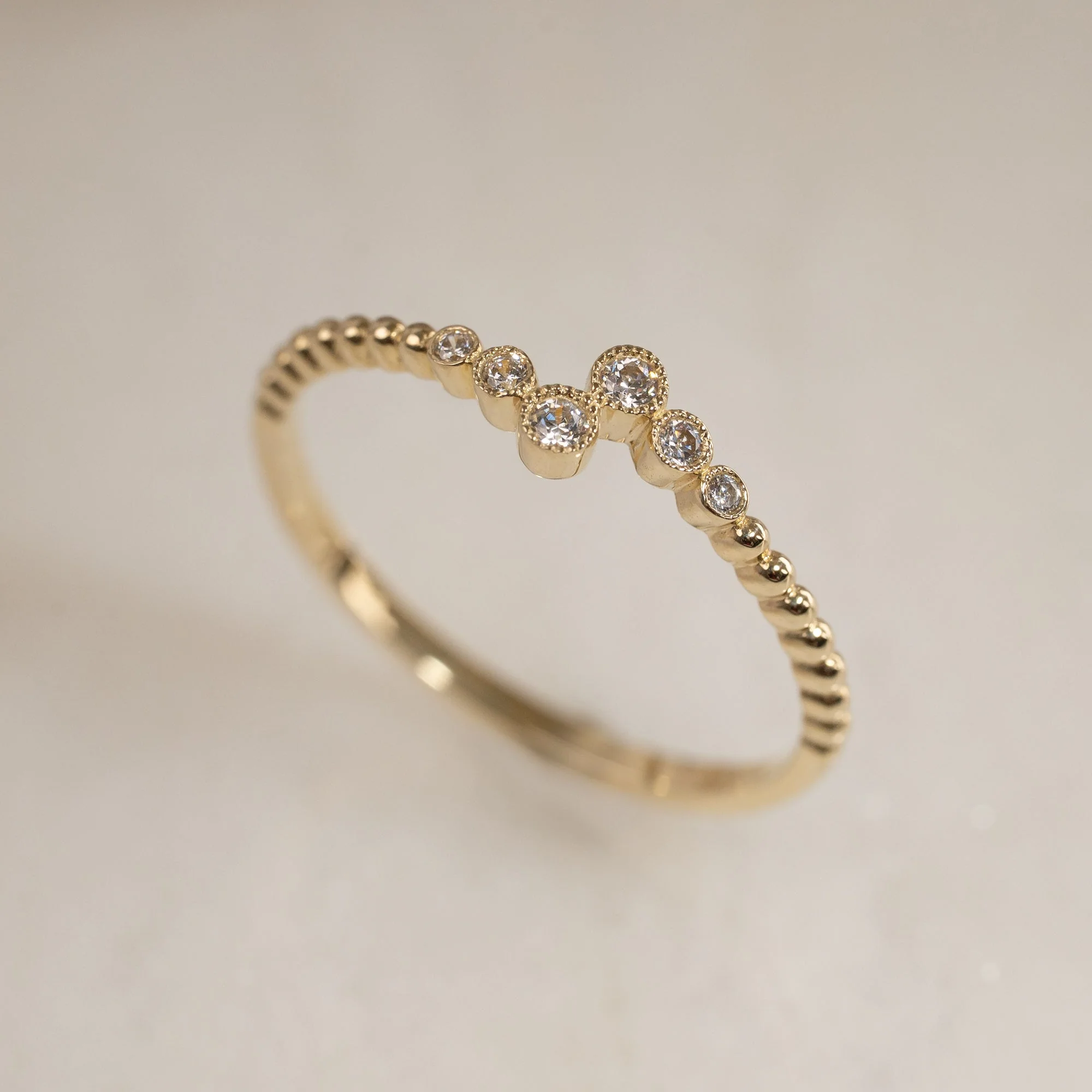 RINA CRYSTAL SOLID GOLD RING - Image 3