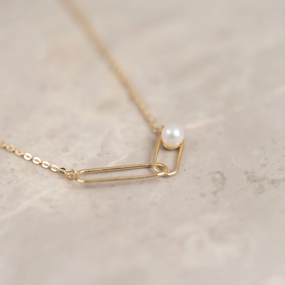 RIVA PEARL SOLID GOLD NECKLACE - Image 3