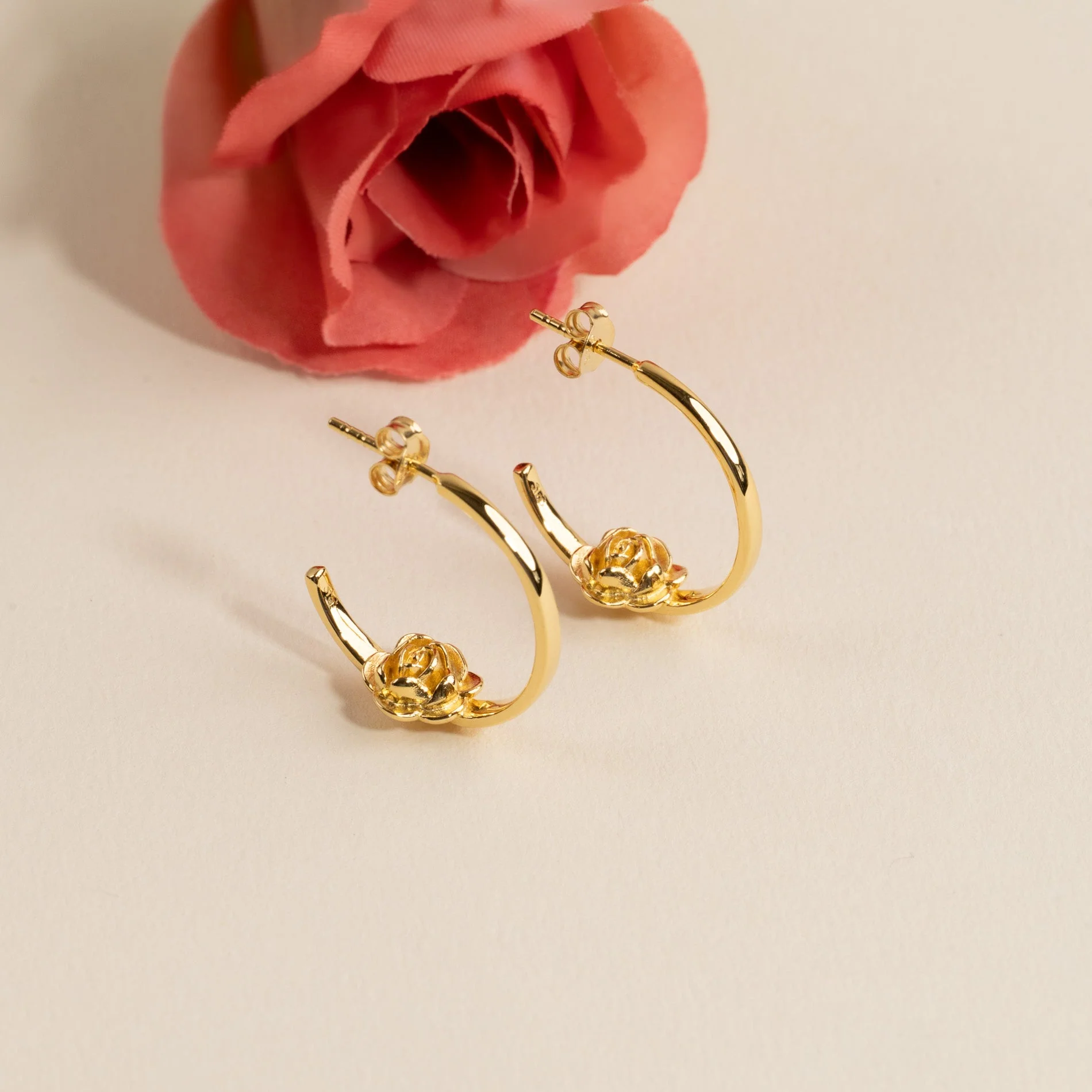ROSIE GOLDEN CREOL EARRING