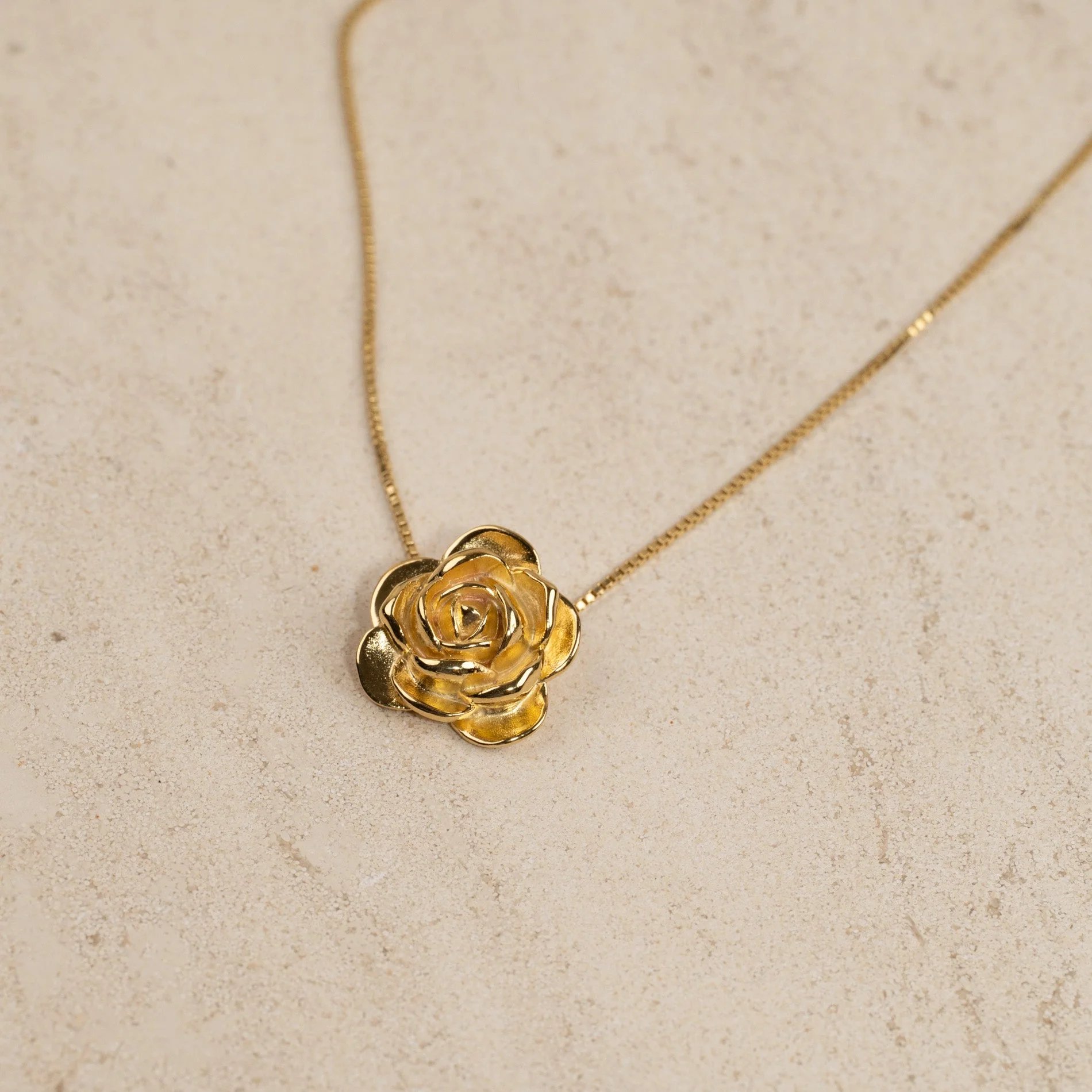 ROSIE GOLDEN PENDANT - Image 5