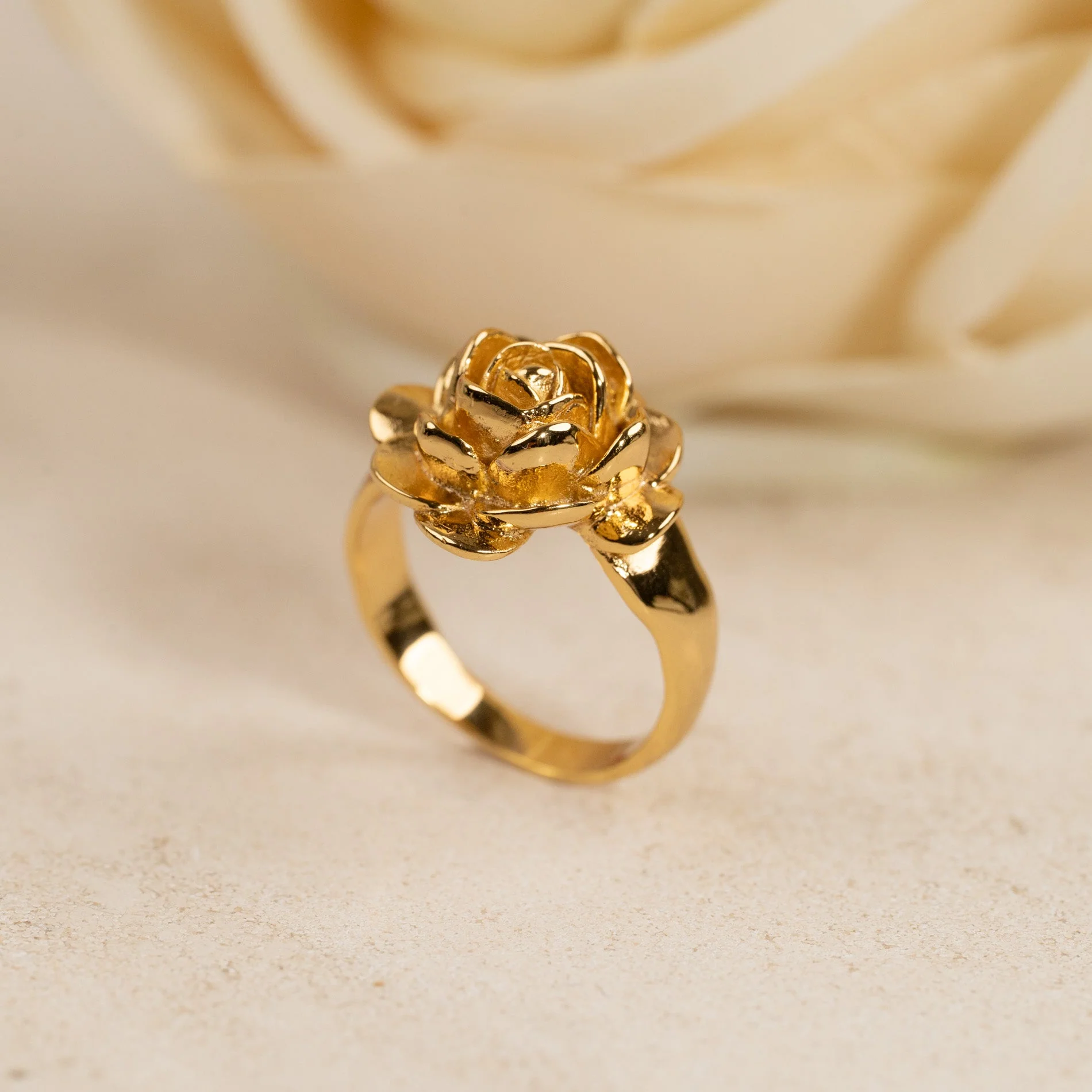 ROSIE GOLDEN RING - Image 6