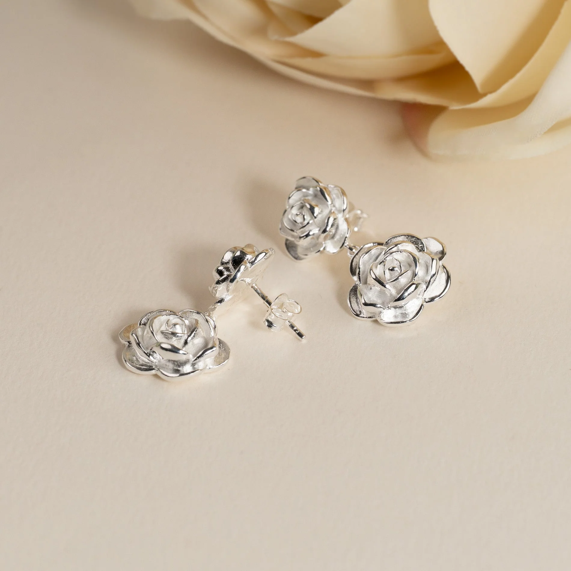 ROSIE SILVER EARRING - Image 5