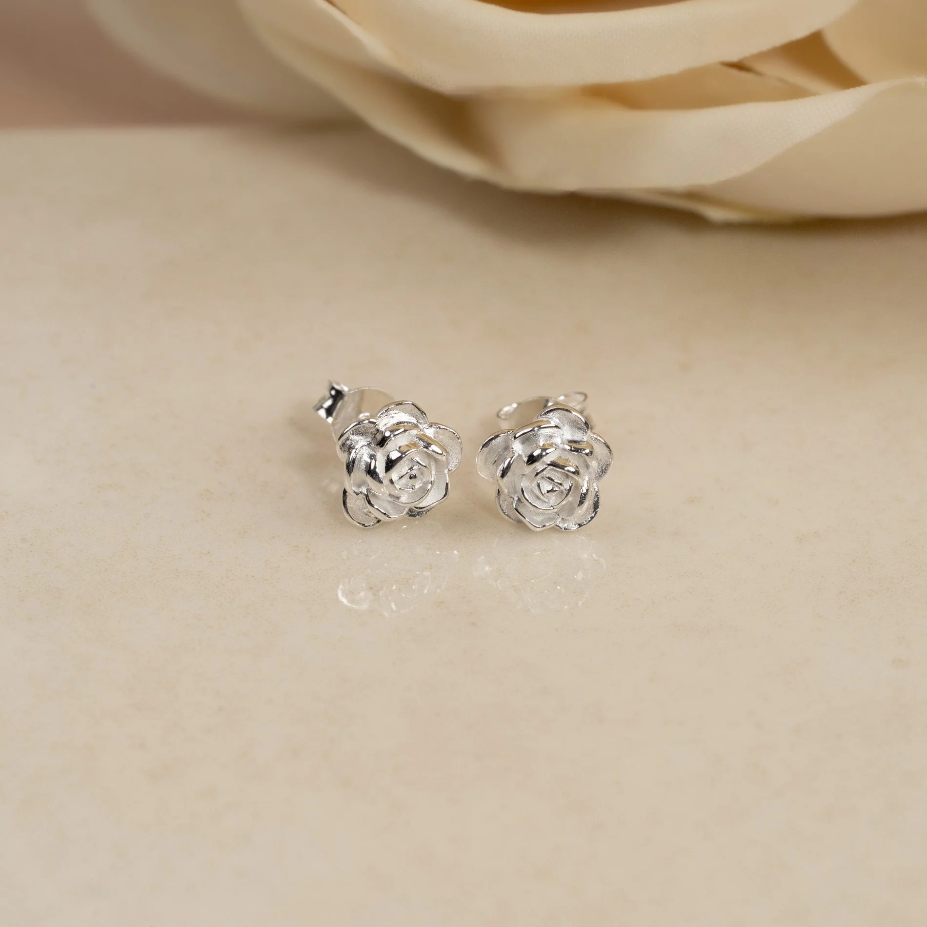 ROSIE STUD EARRING - Image 5