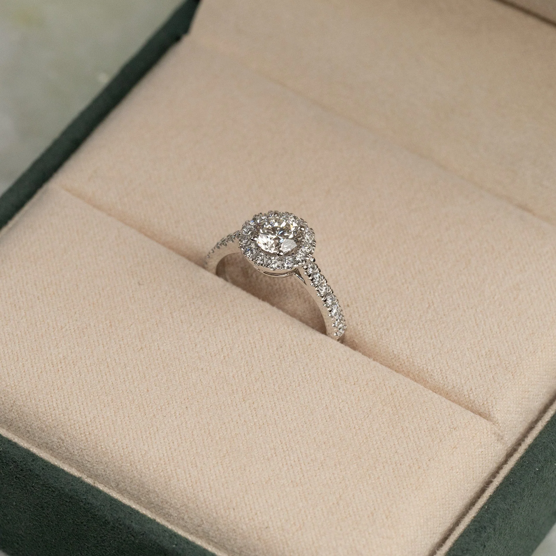 ROUND HALO ALLIANCE LAB-DIAMOND RING - 1.2ct - WG - Image 6
