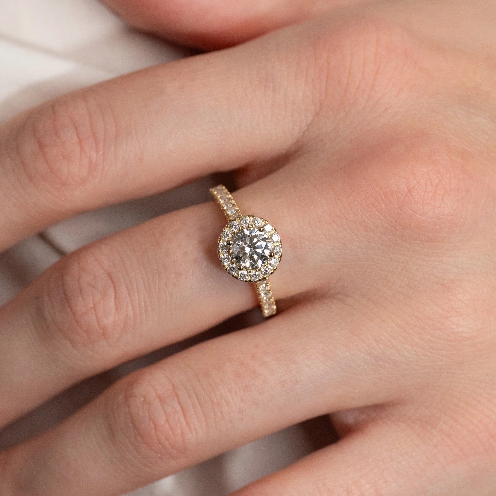 ROUND HALO ALLIANCE LAB-DIAMOND RING - 1.2ct - YG - Image 2