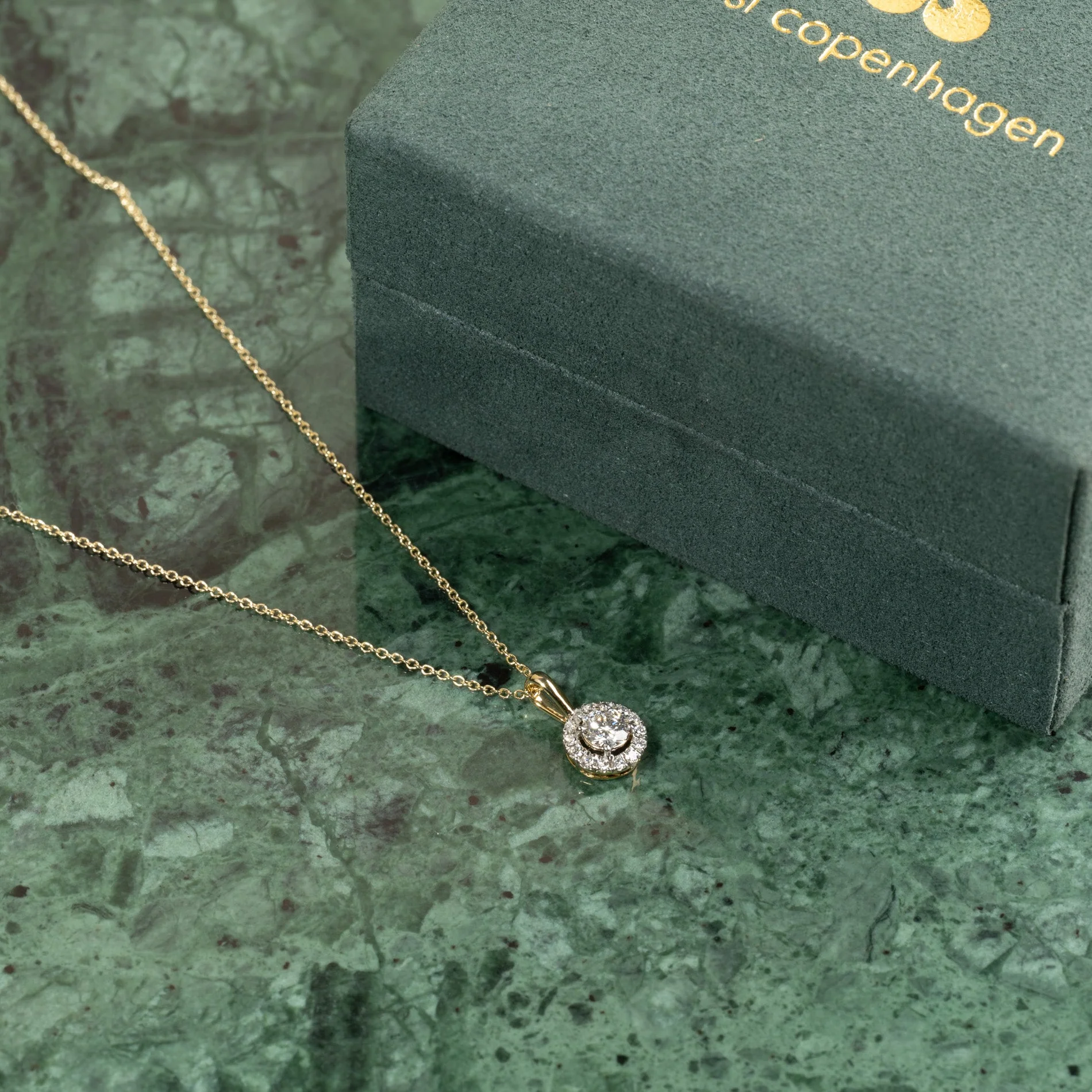 ROUND HALO LAB-DIAMOND PENDANT - 0.5ct - YG - Image 9