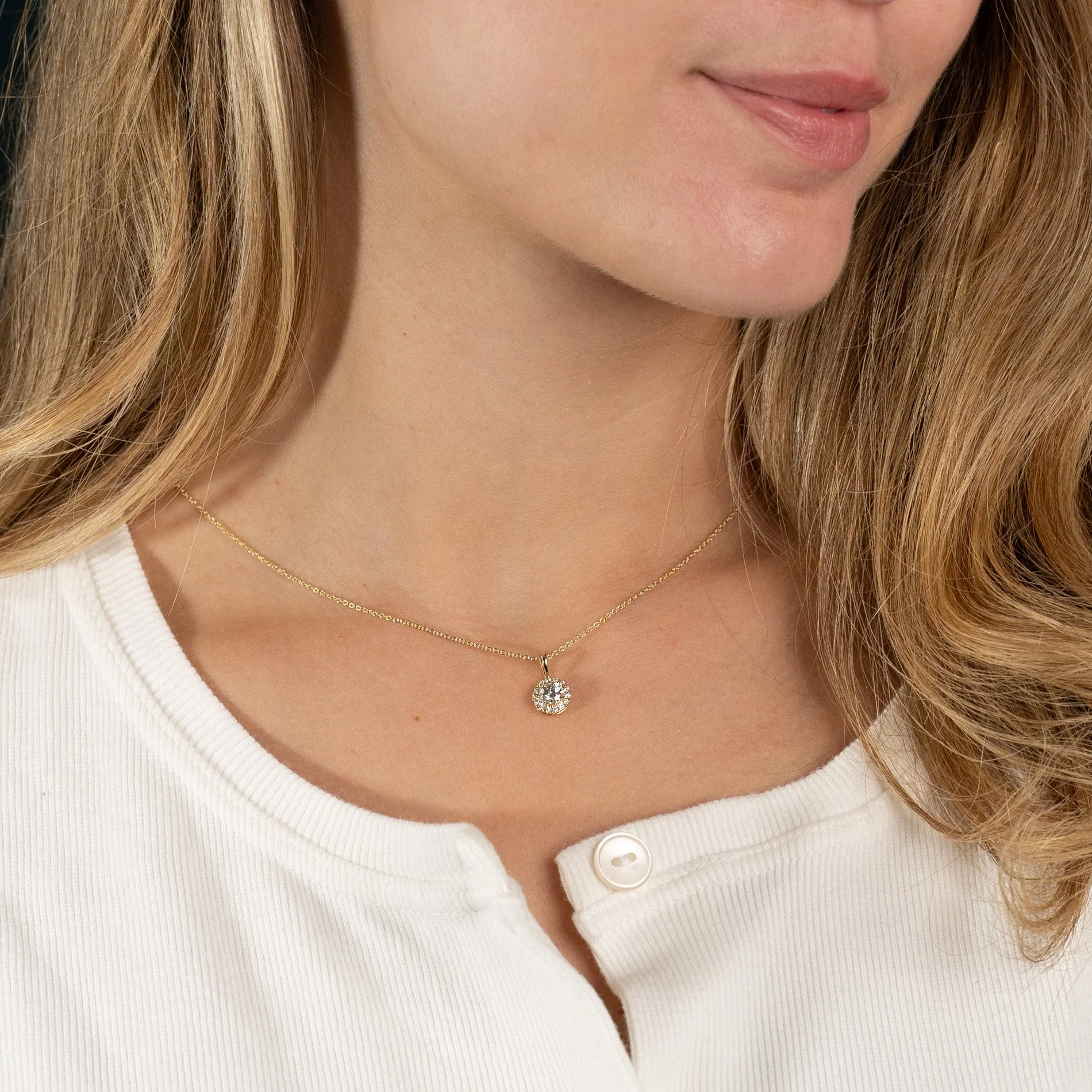 ROUND HALO LAB-DIAMOND PENDANT - 0.66ct - YG - Image 8