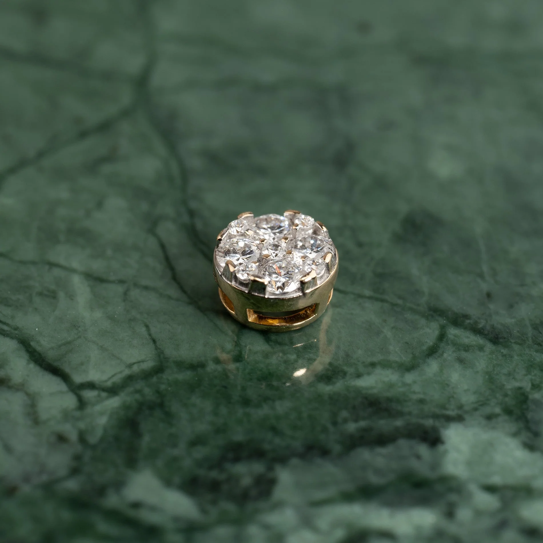 ROUND PAVE LAB-DIAMOND PENDANT - 0.2ct - YG - Image 3