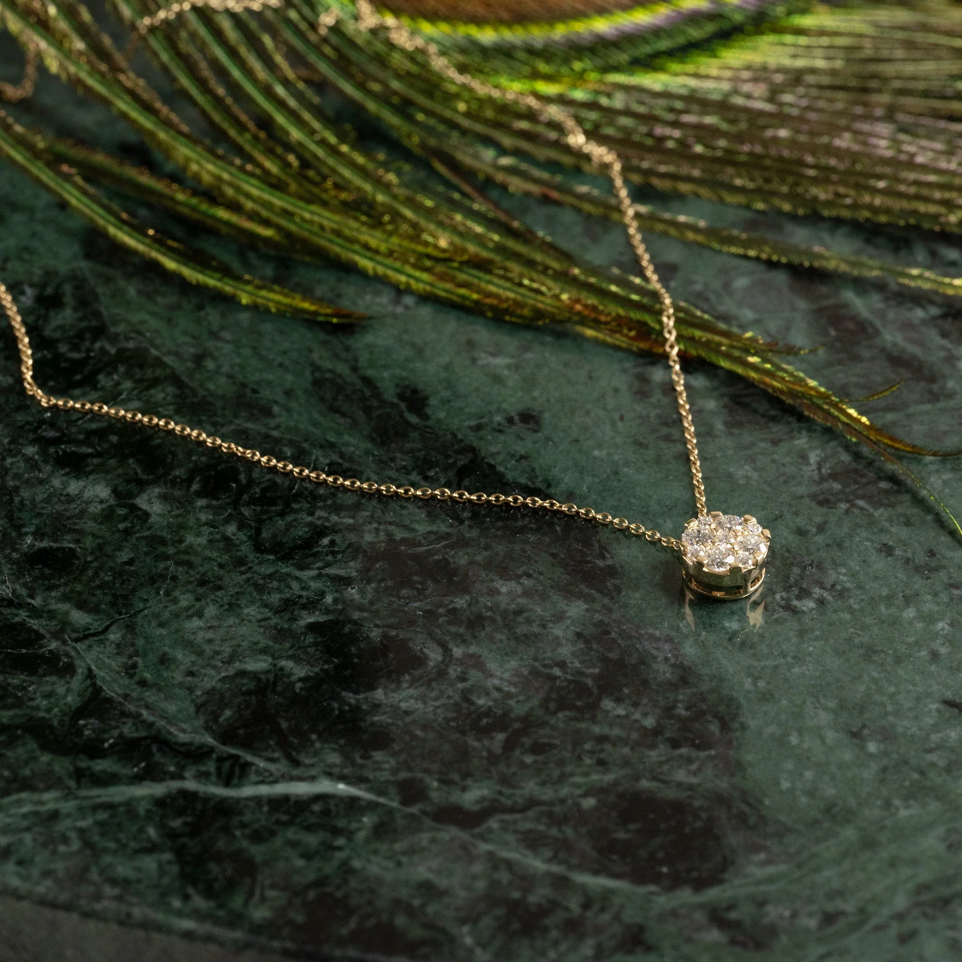 ROUND PAVE LAB-DIAMOND PENDANT - 0.45ct - YG - Image 3