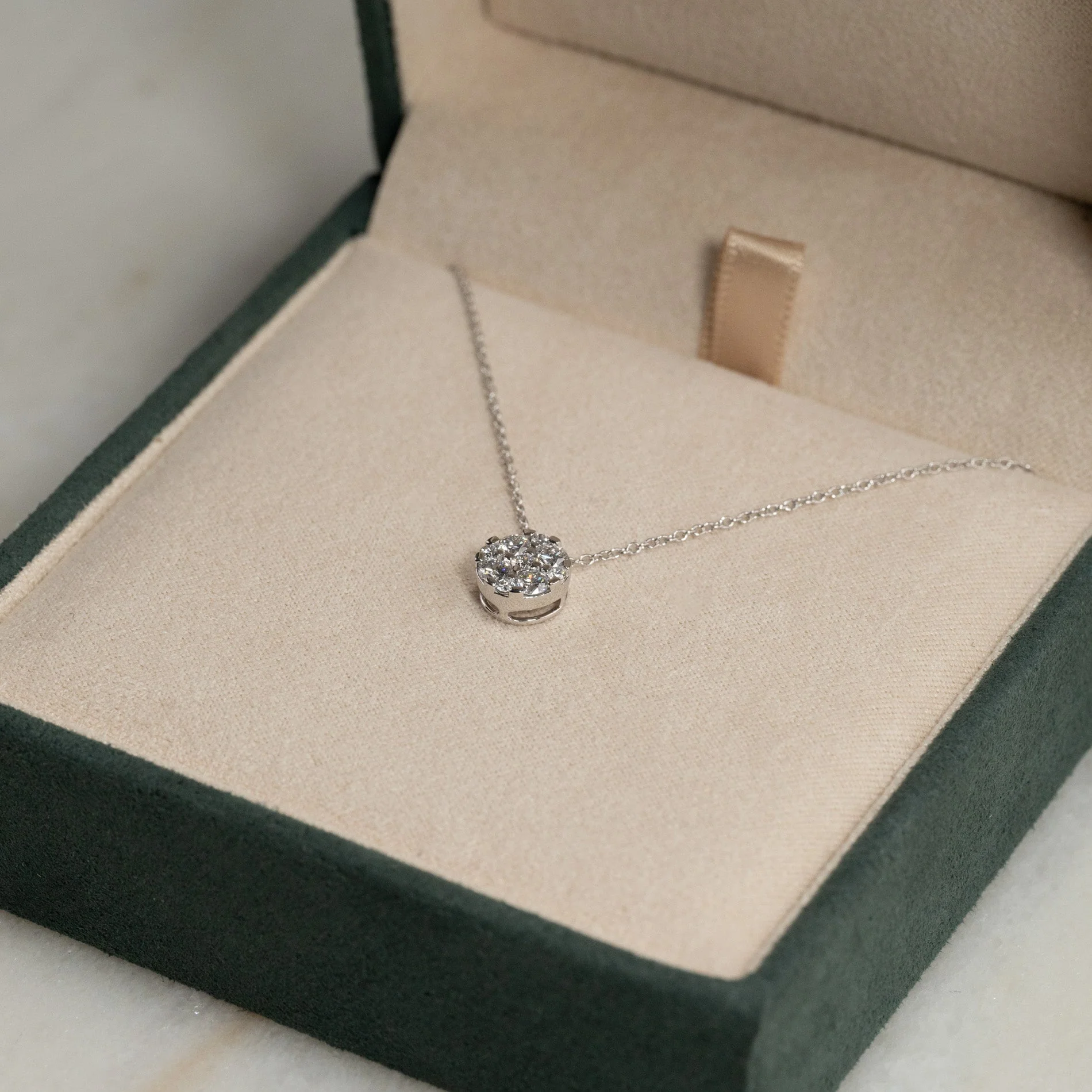 ROUND PAVE LAB-DIAMOND PENDANT - 0.45ct - WG - Image 6