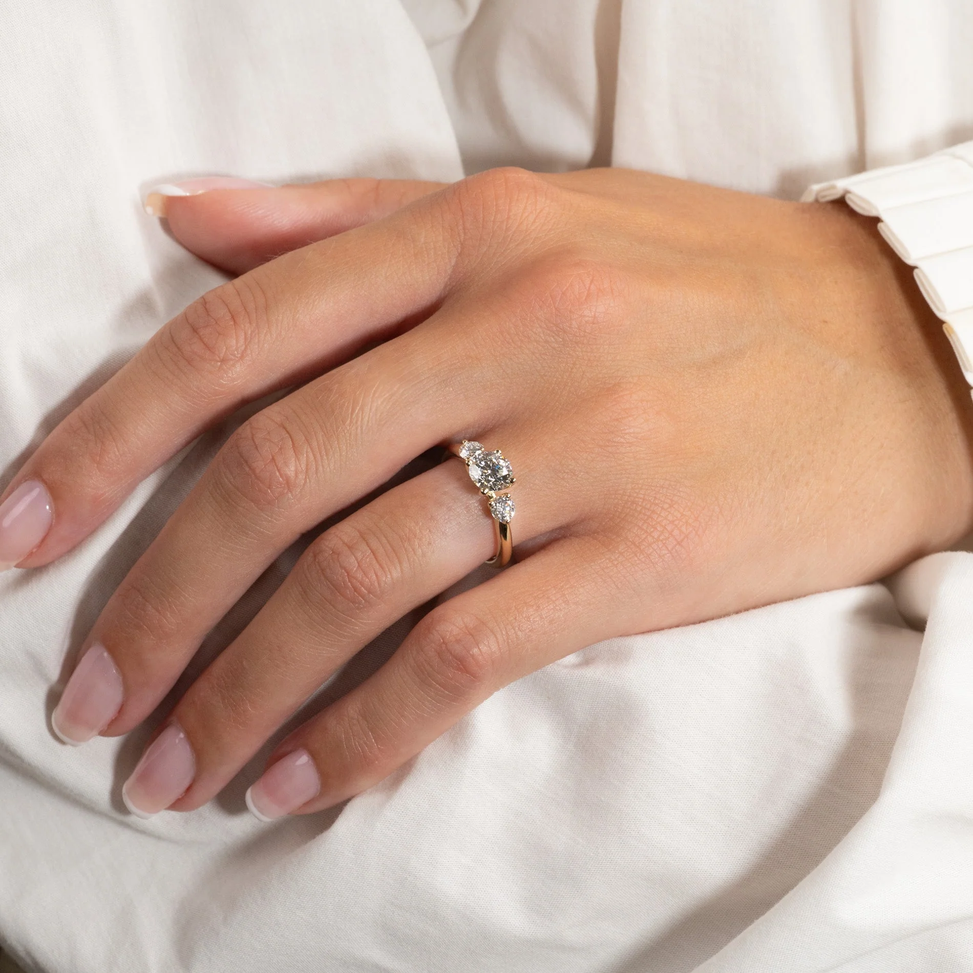 ROUND TRILOGY LAB-DIAMOND RING - 1.4ct - YG - Image 8