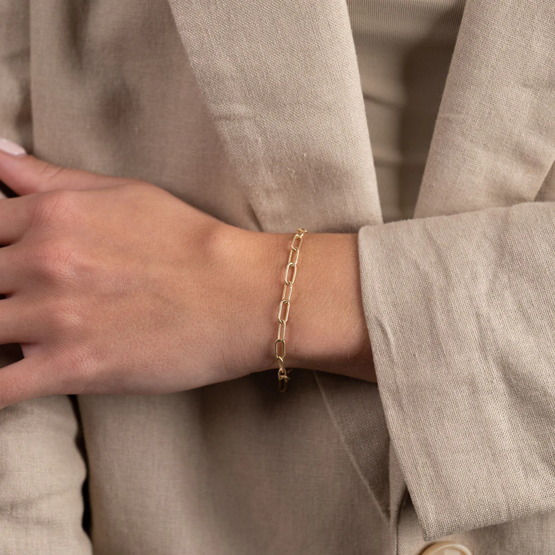 ROXANNE SOLID GOLD BRACELET - Image 10